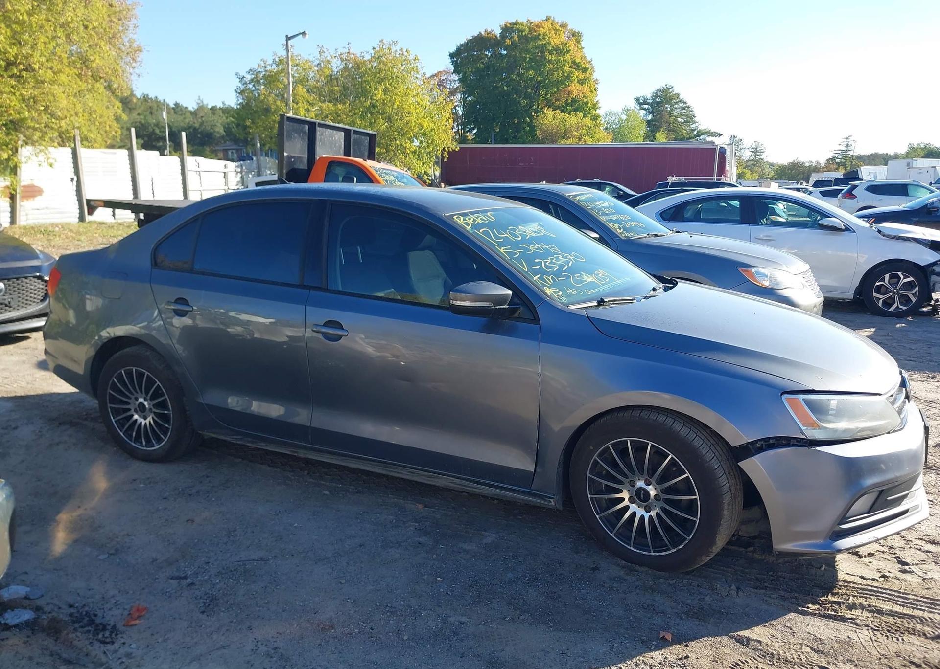 2015 VOLKSWAGEN JETTA
