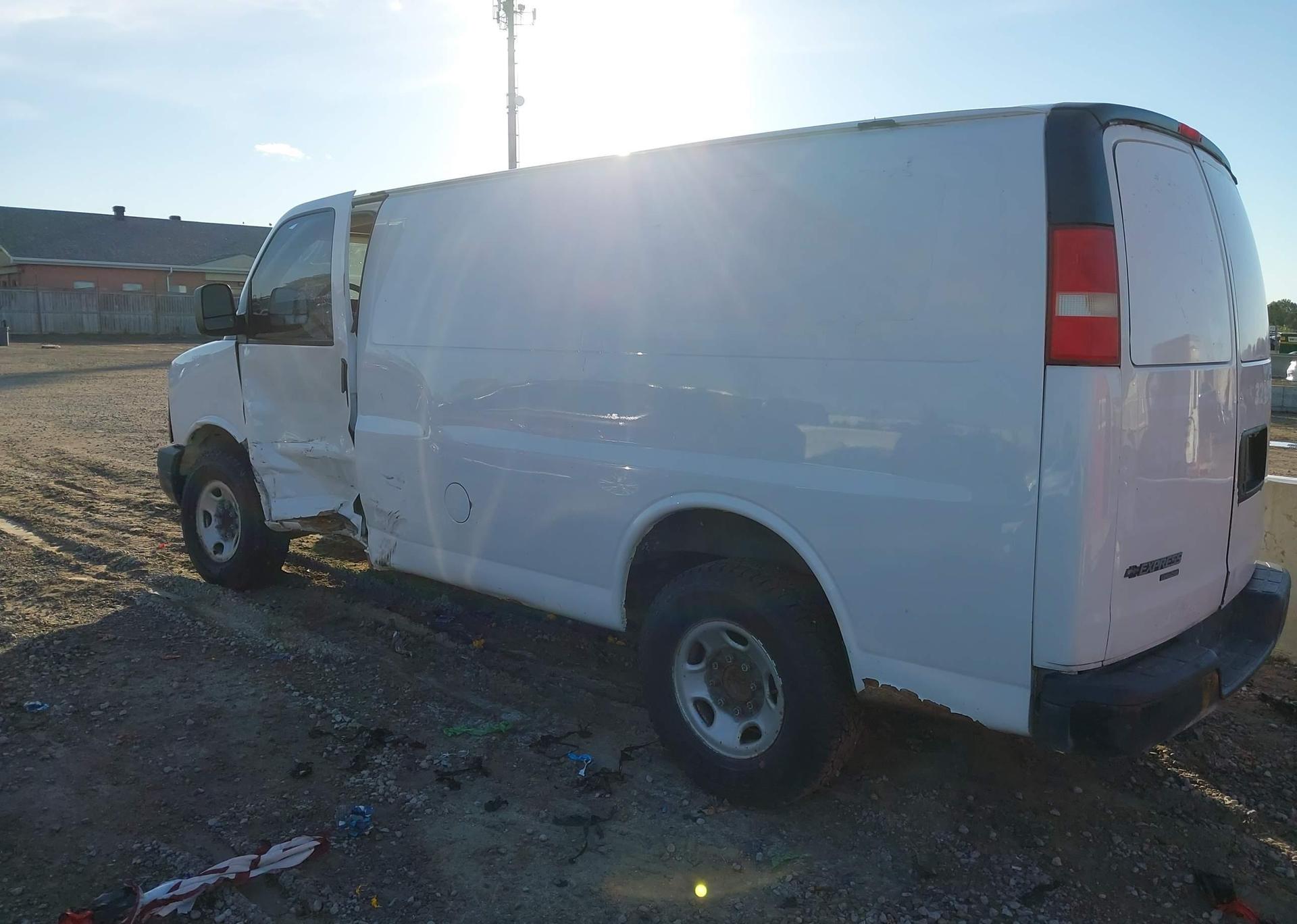 2015 CHEVROLET EXPRESS G2500