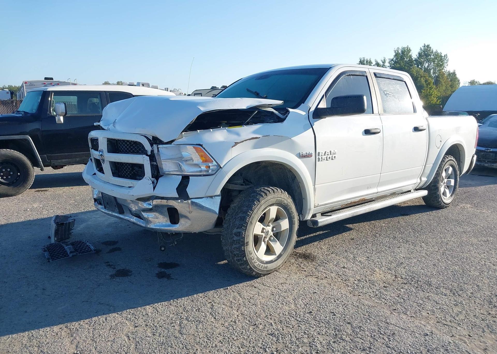 2018 RAM 1500 SLT