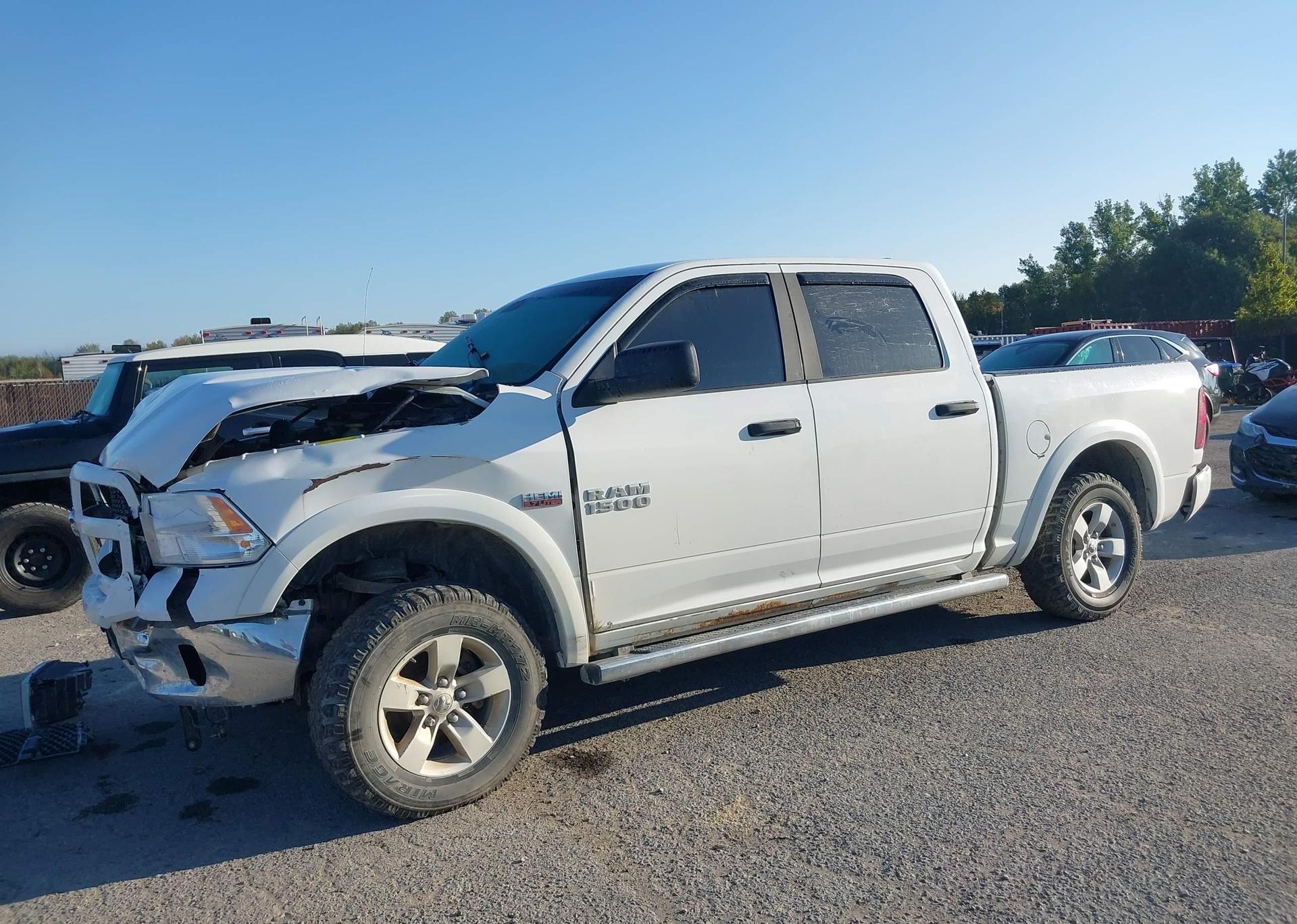 2018 RAM 1500 SLT