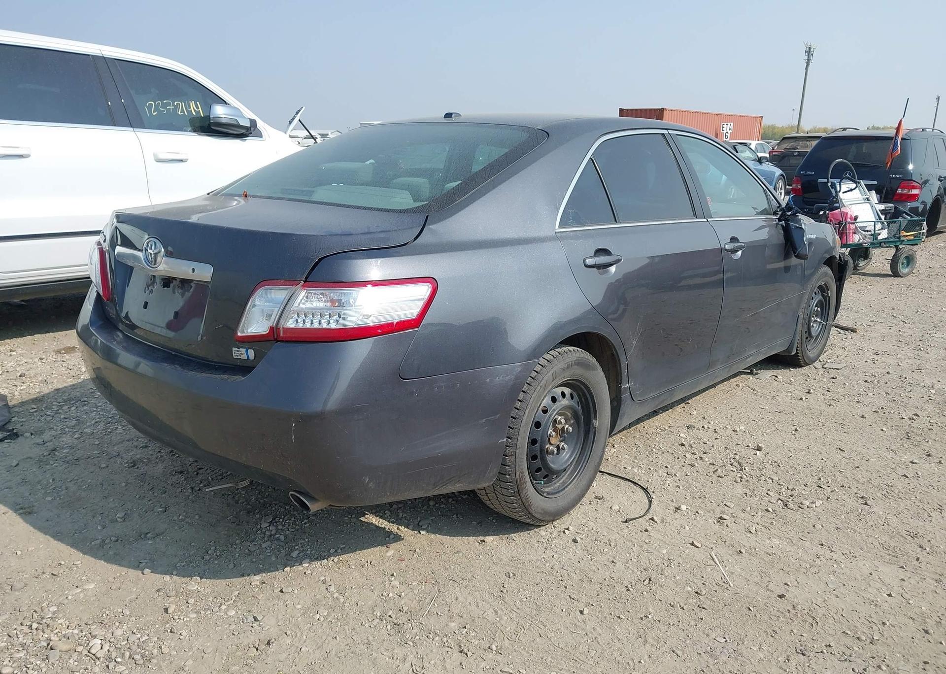 2011 TOYOTA CAMRY HYBRID