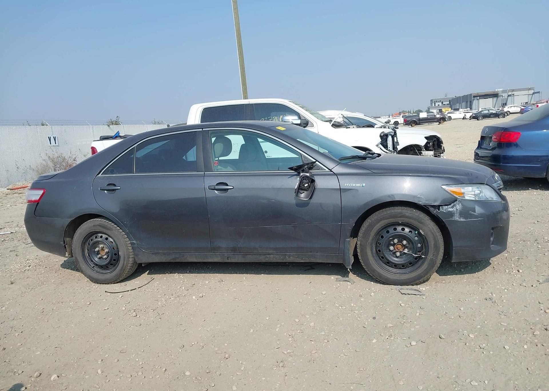 2011 TOYOTA CAMRY HYBRID