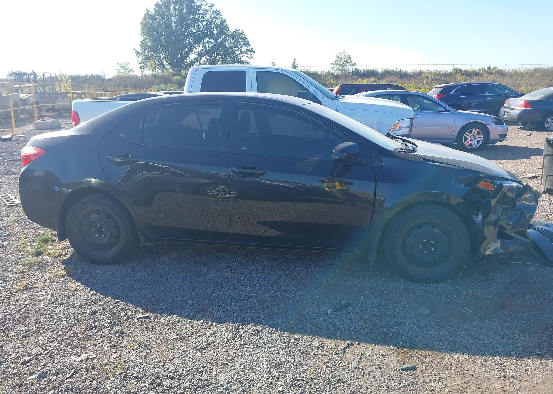 2017 TOYOTA COROLLA
