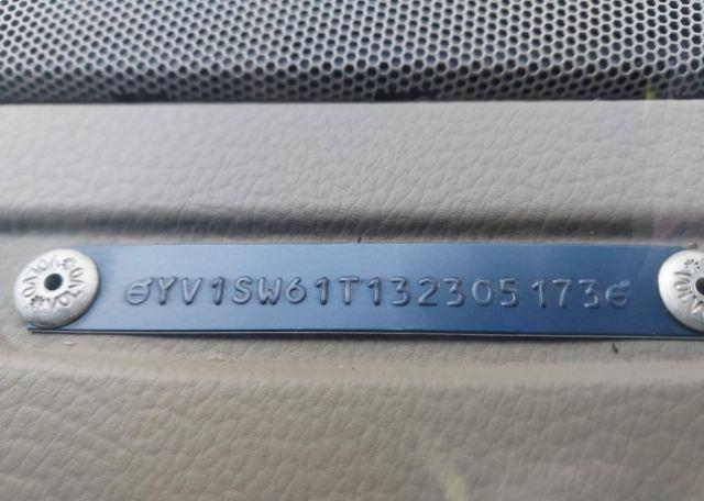 2003 VOLVO V70 2.4