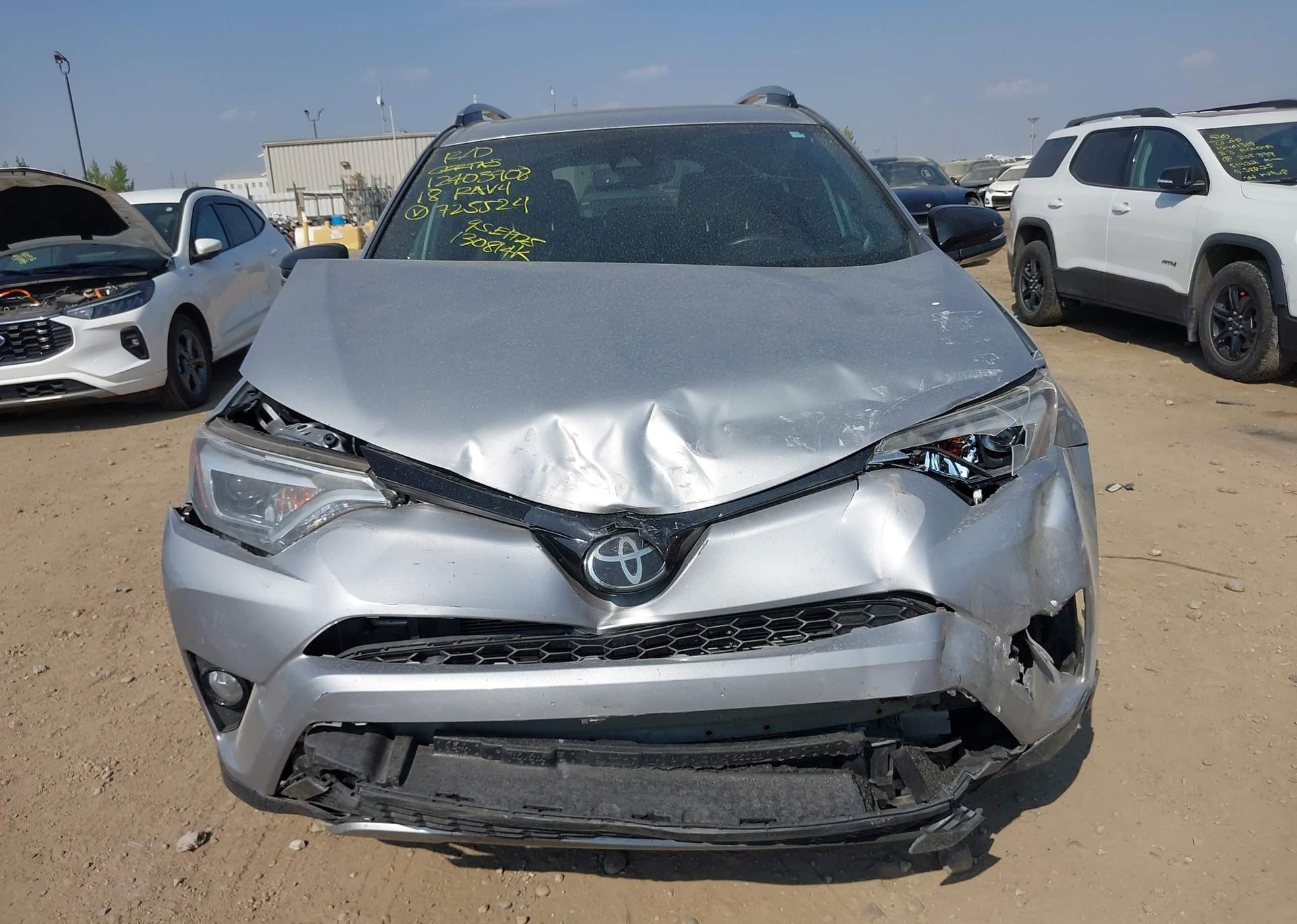 2018 TOYOTA RAV4 SE