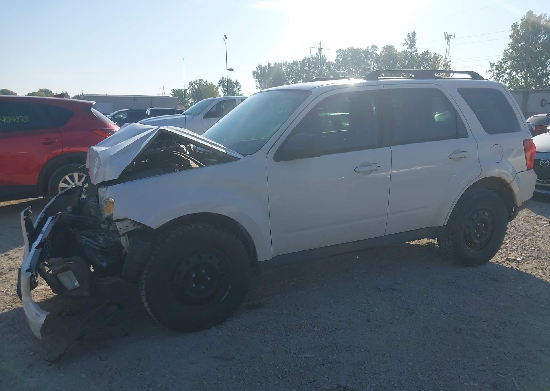 2011 MAZDA TRIBUTE I