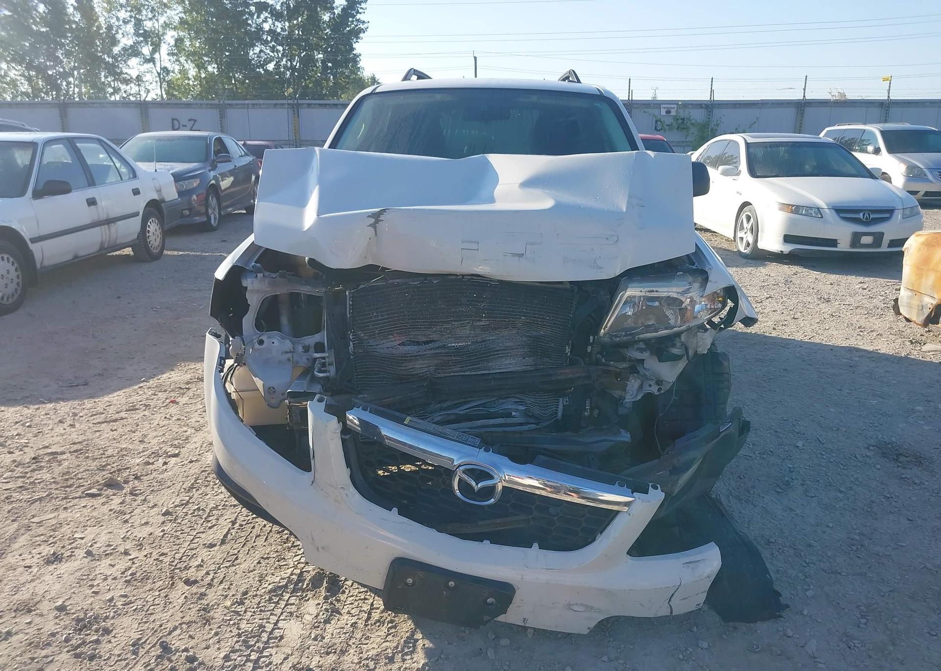 2011 MAZDA TRIBUTE I