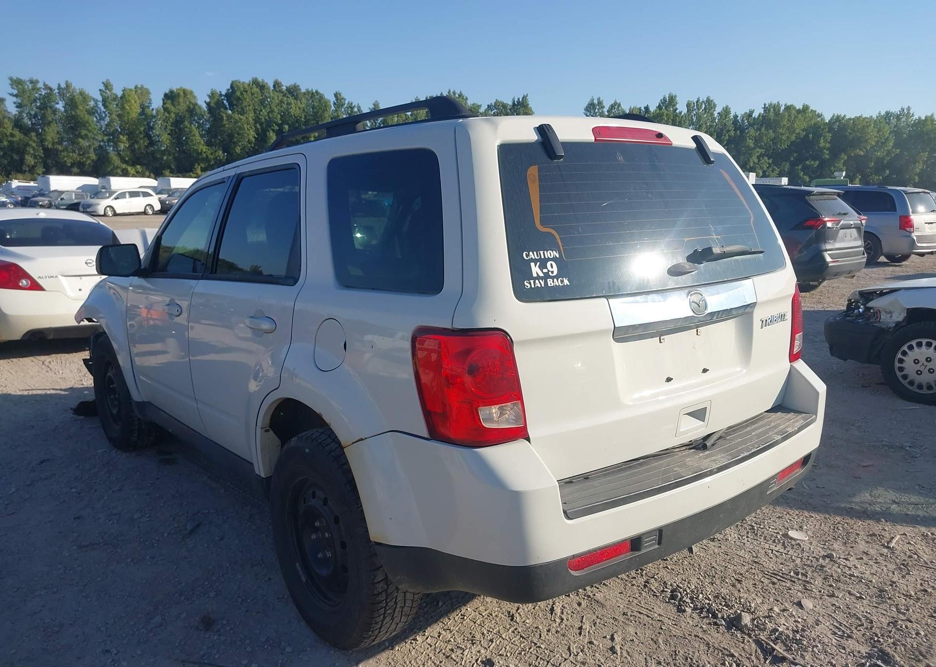 2011 MAZDA TRIBUTE I