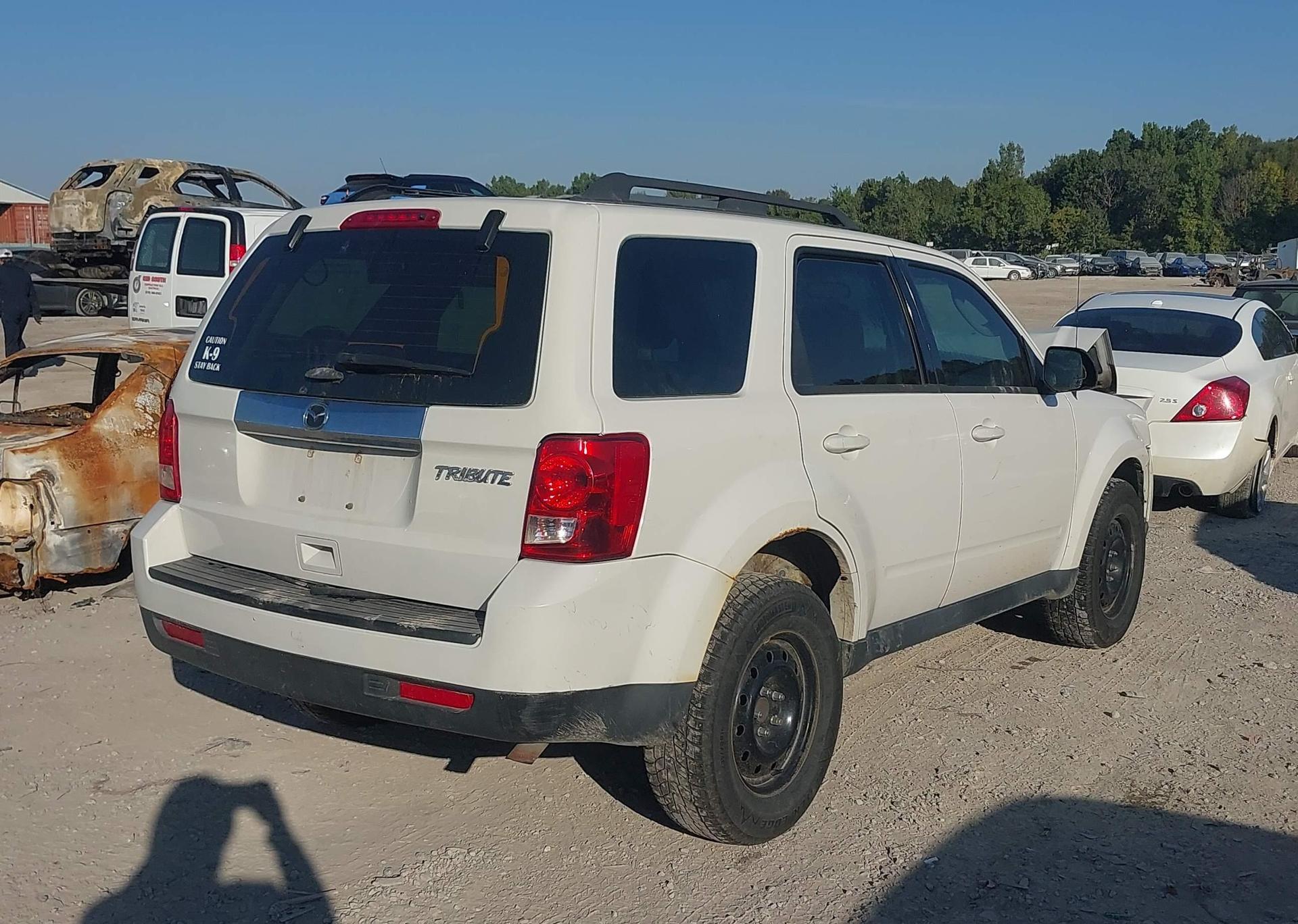 2011 MAZDA TRIBUTE I