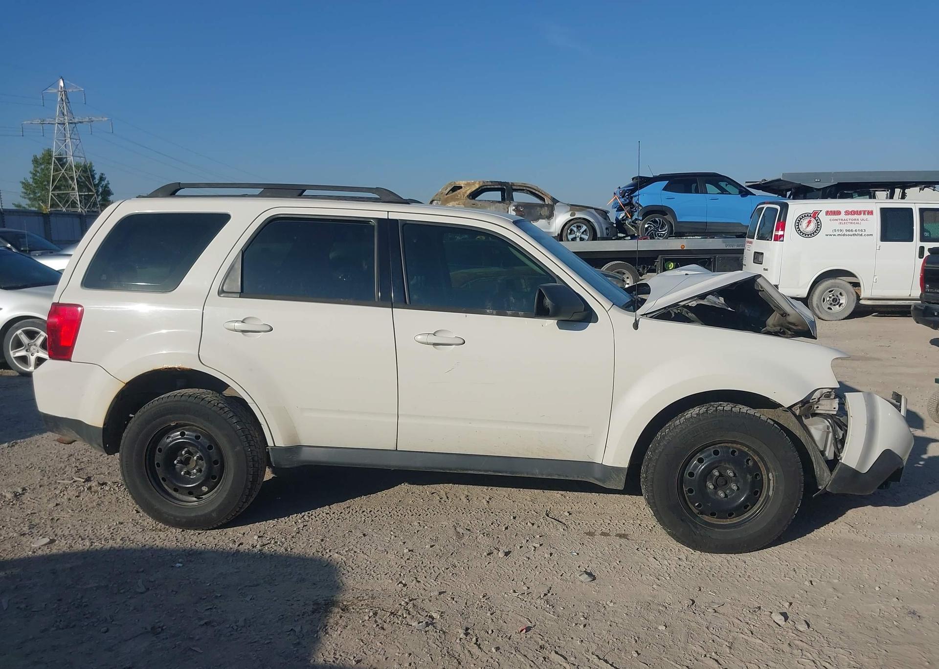 2011 MAZDA TRIBUTE I