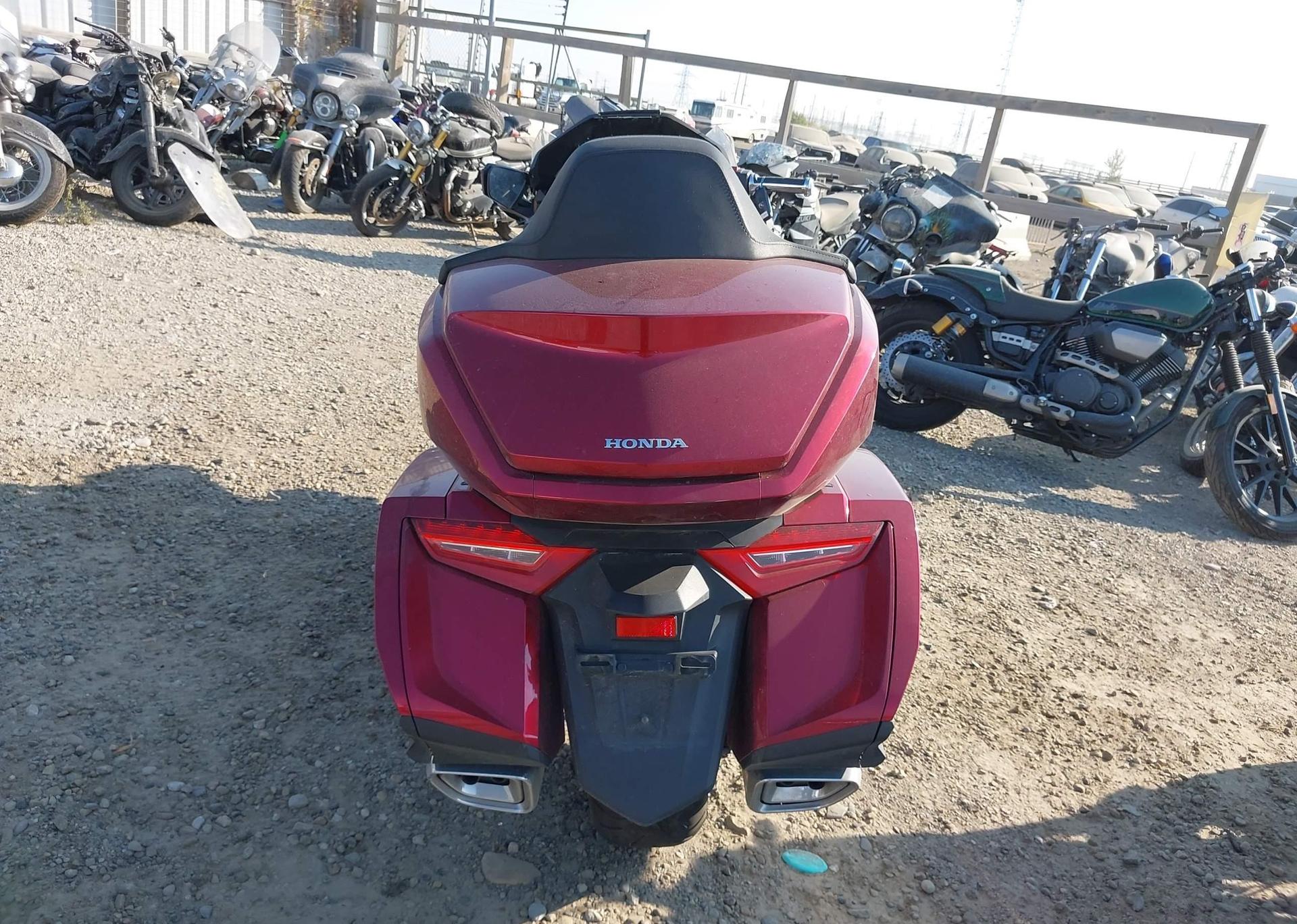 2018 HONDA GL1800 D