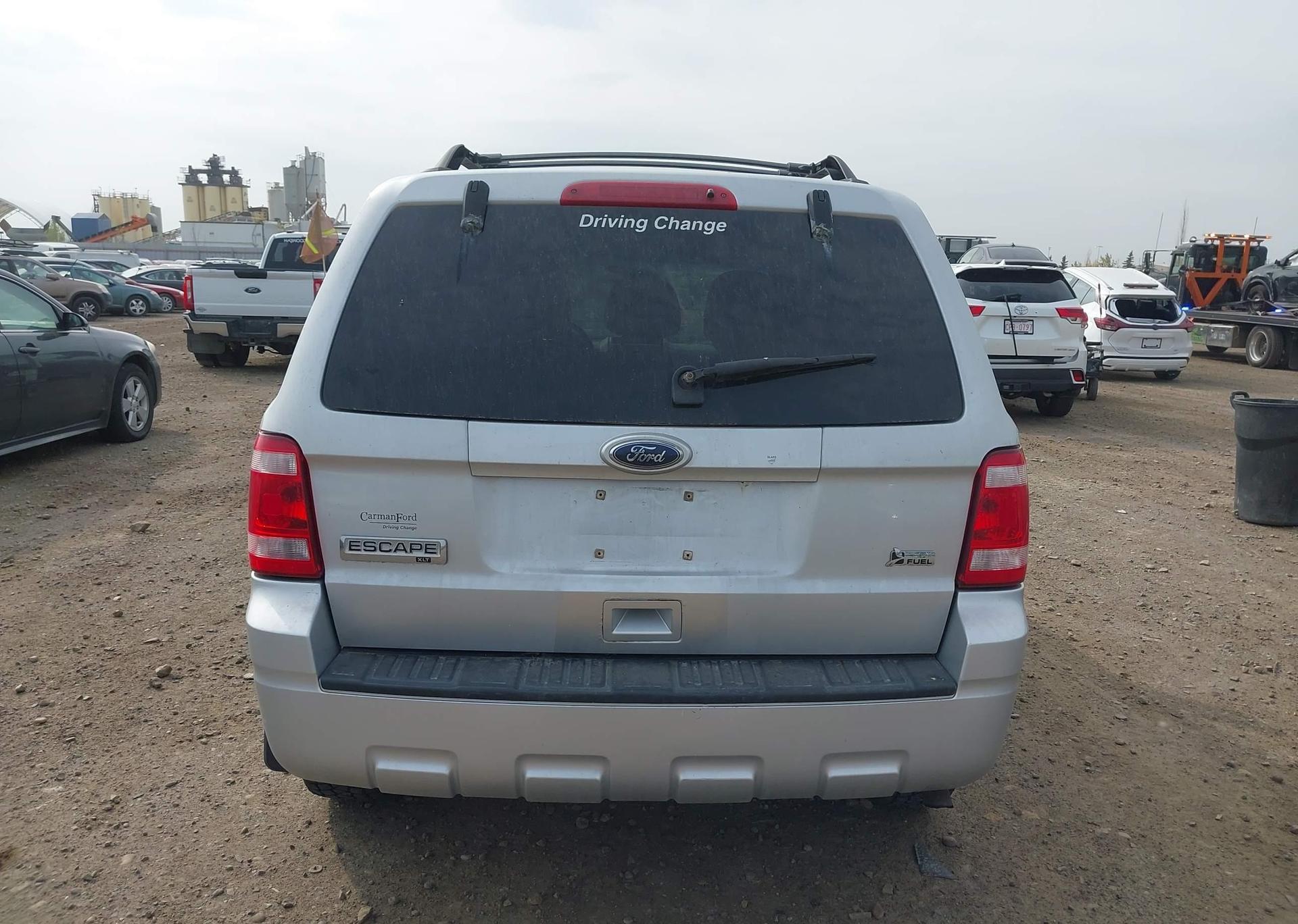 2010 FORD ESCAPE XLT AUTOMATIC