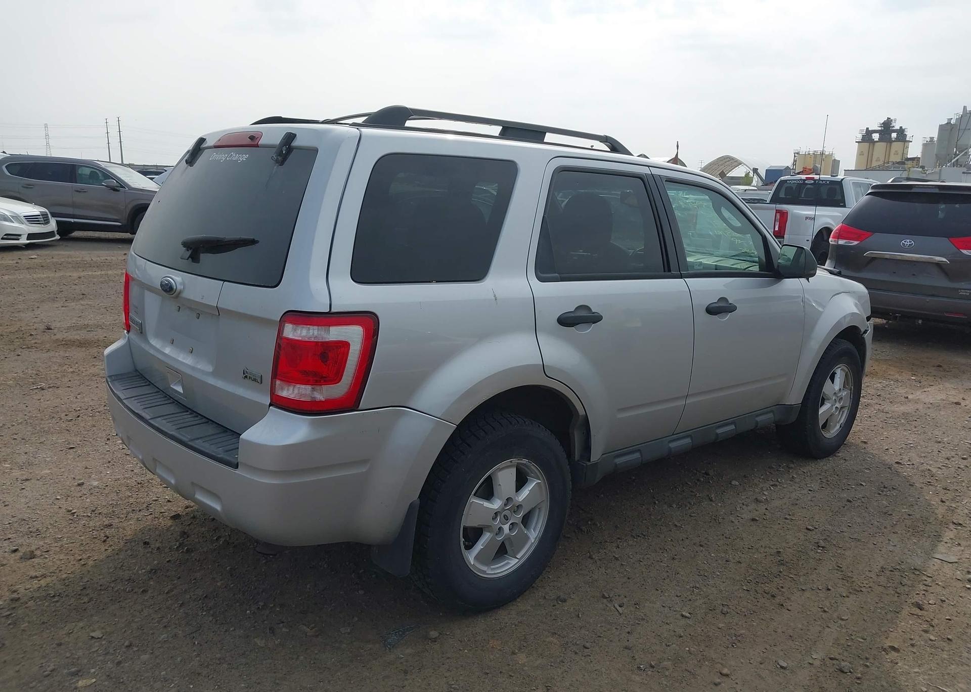 2010 FORD ESCAPE XLT AUTOMATIC