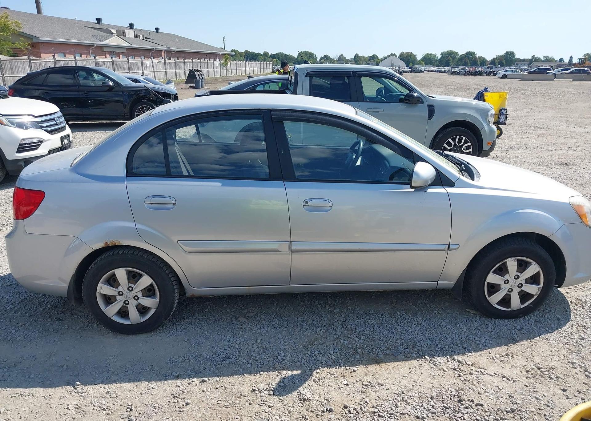 2010 KIA RIO LX