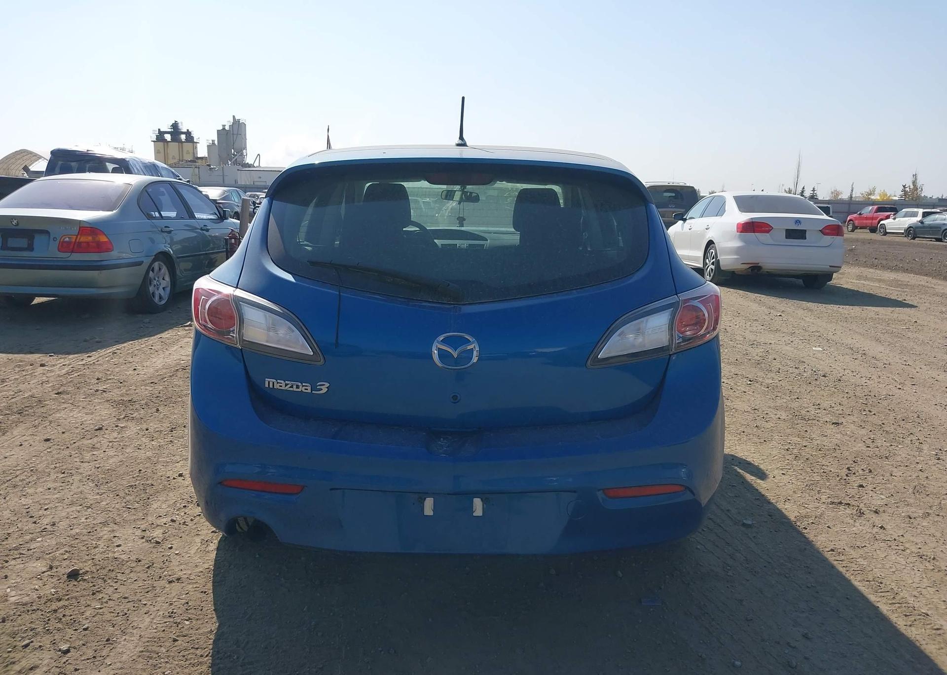 2012 MAZDA MAZDA3 GX