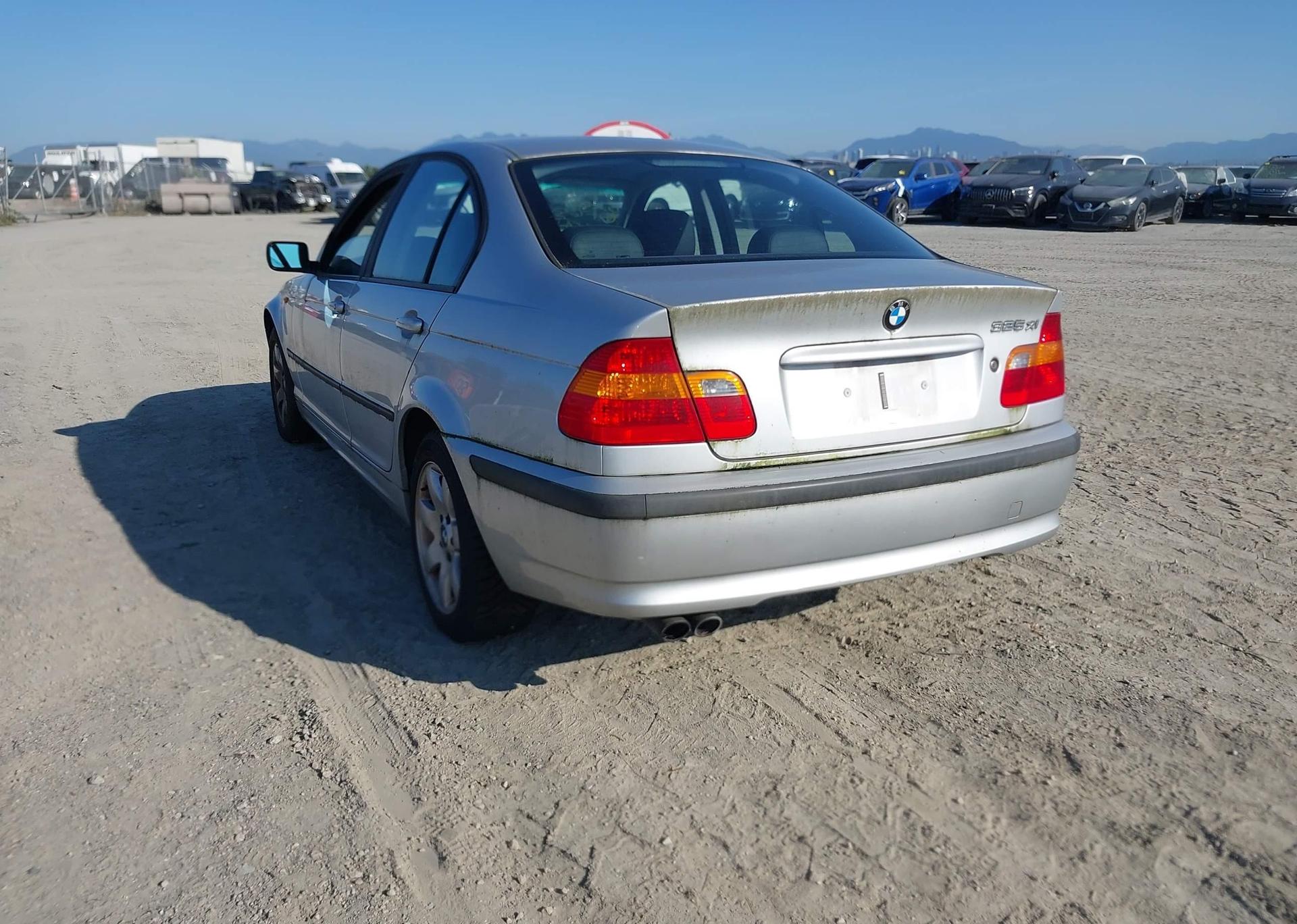 2002 BMW 325 XI