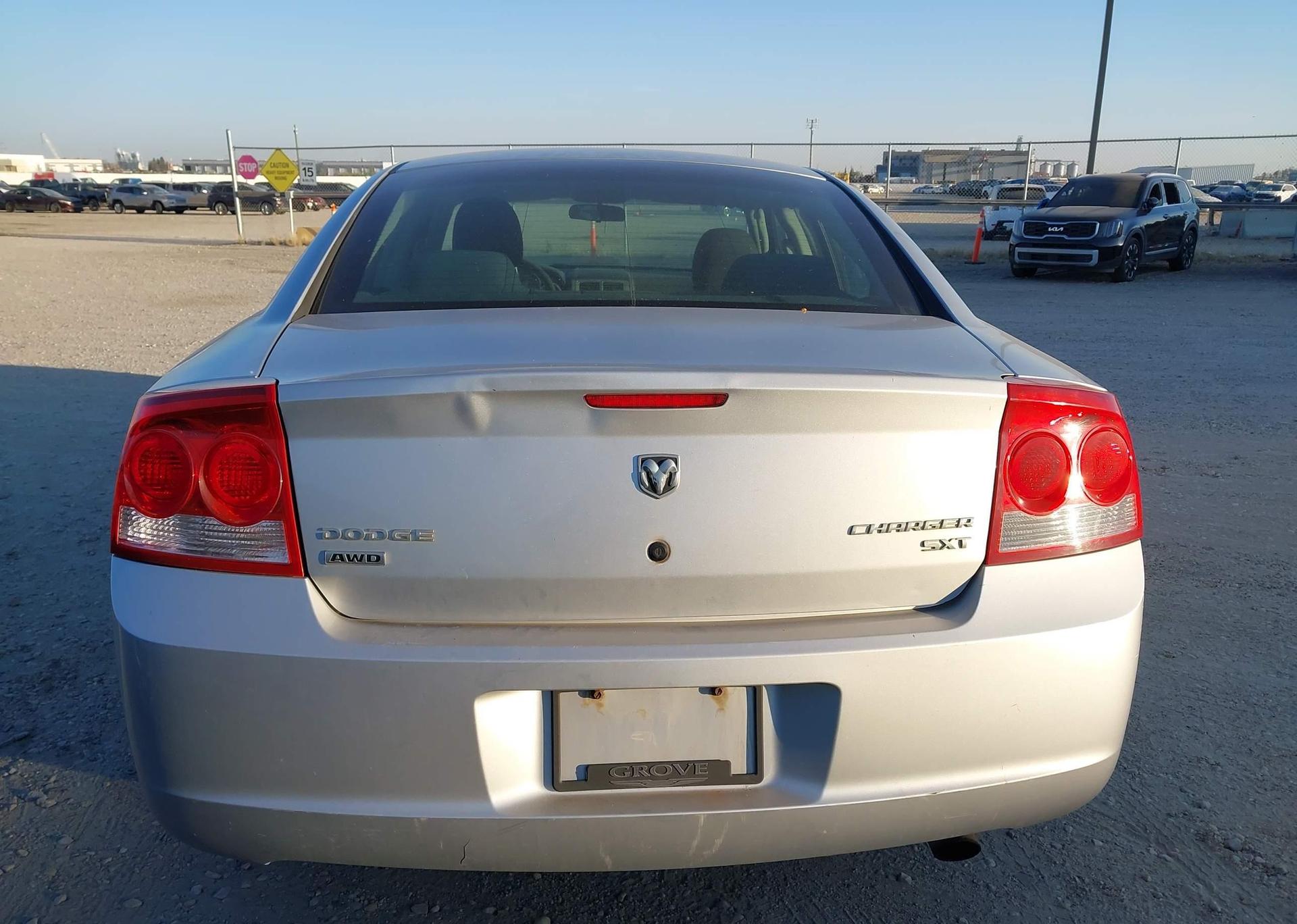 2010 DODGE CHARGER SXT