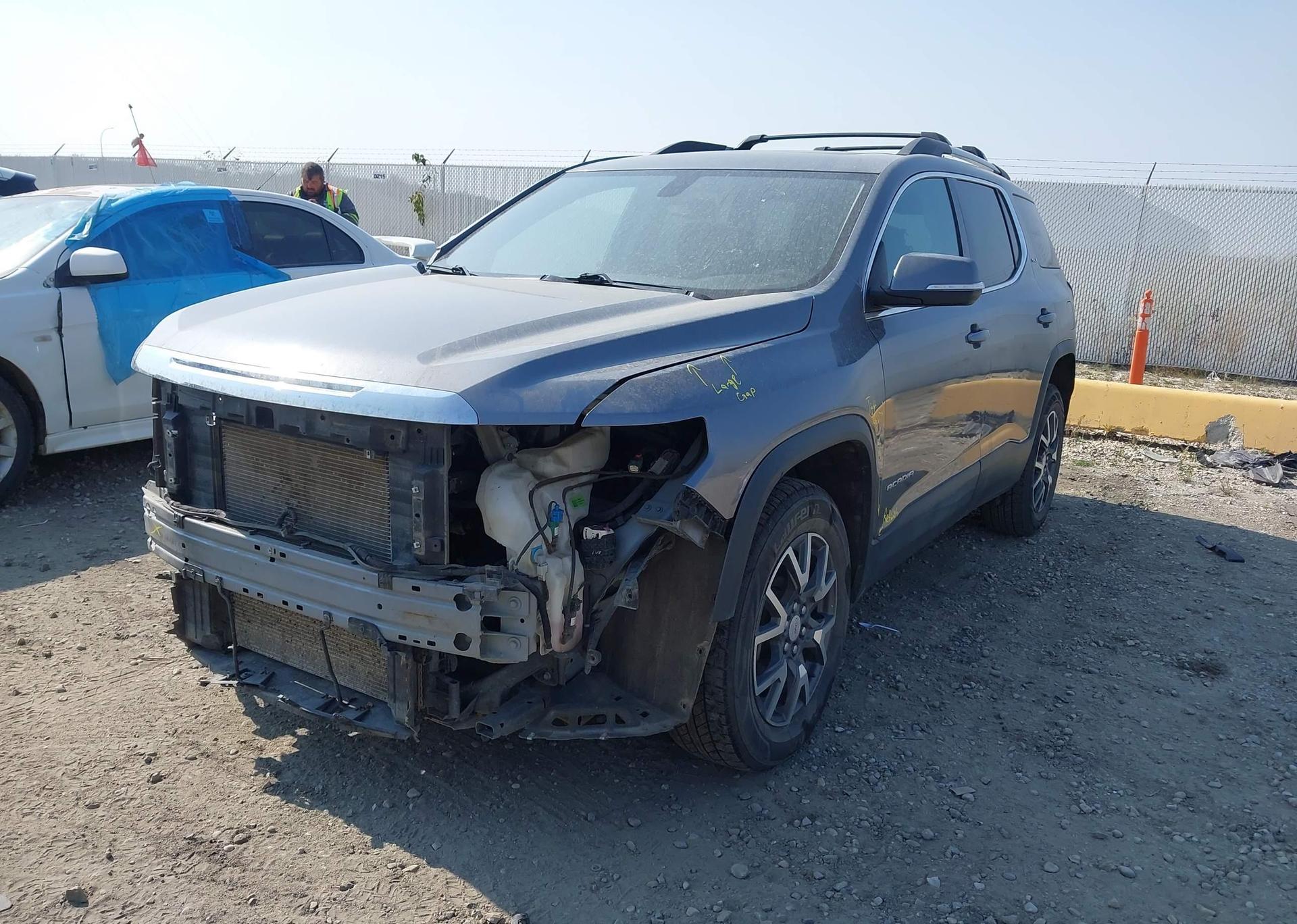 2020 GMC ACADIA SLE