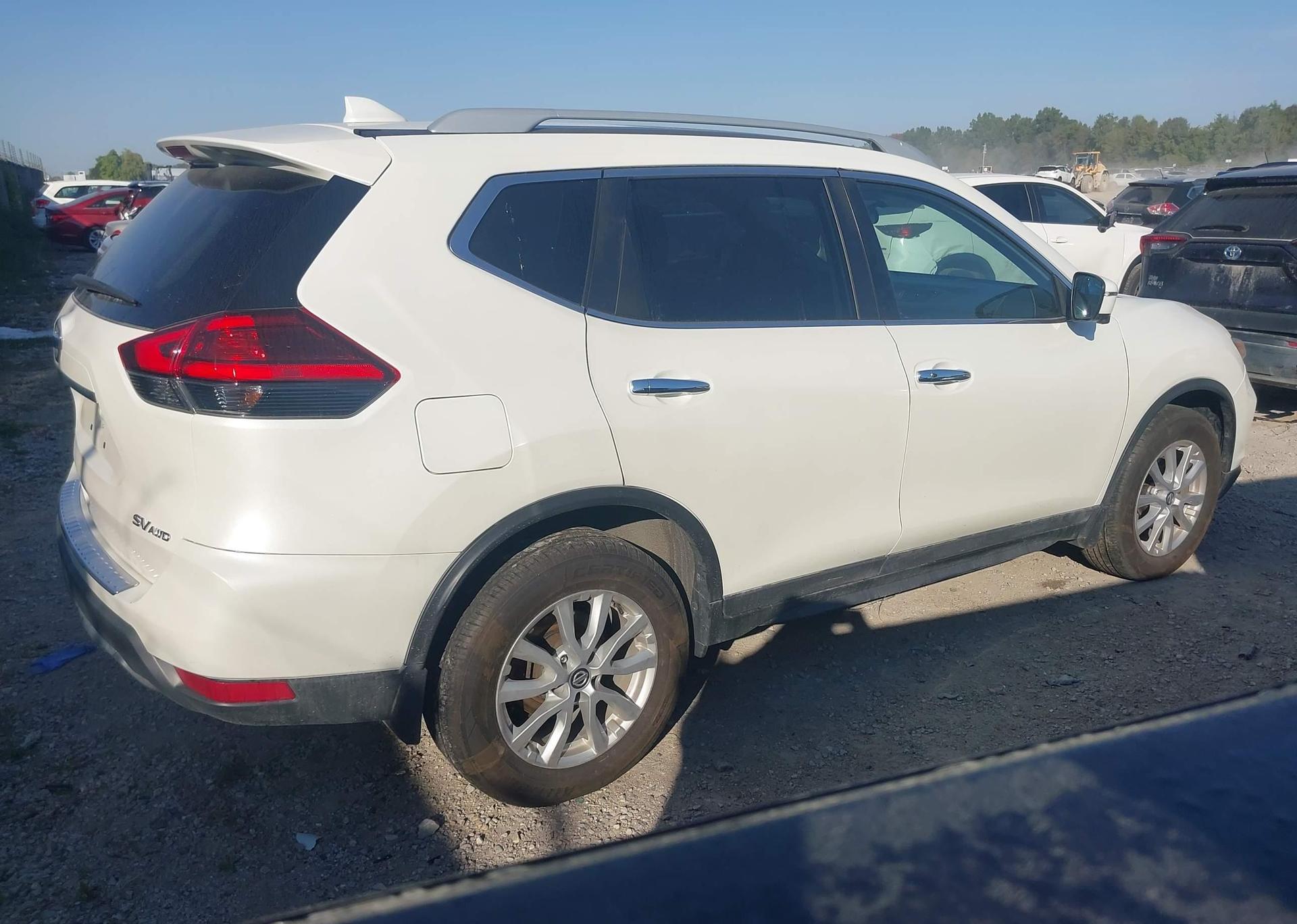 2017 NISSAN ROGUE S
