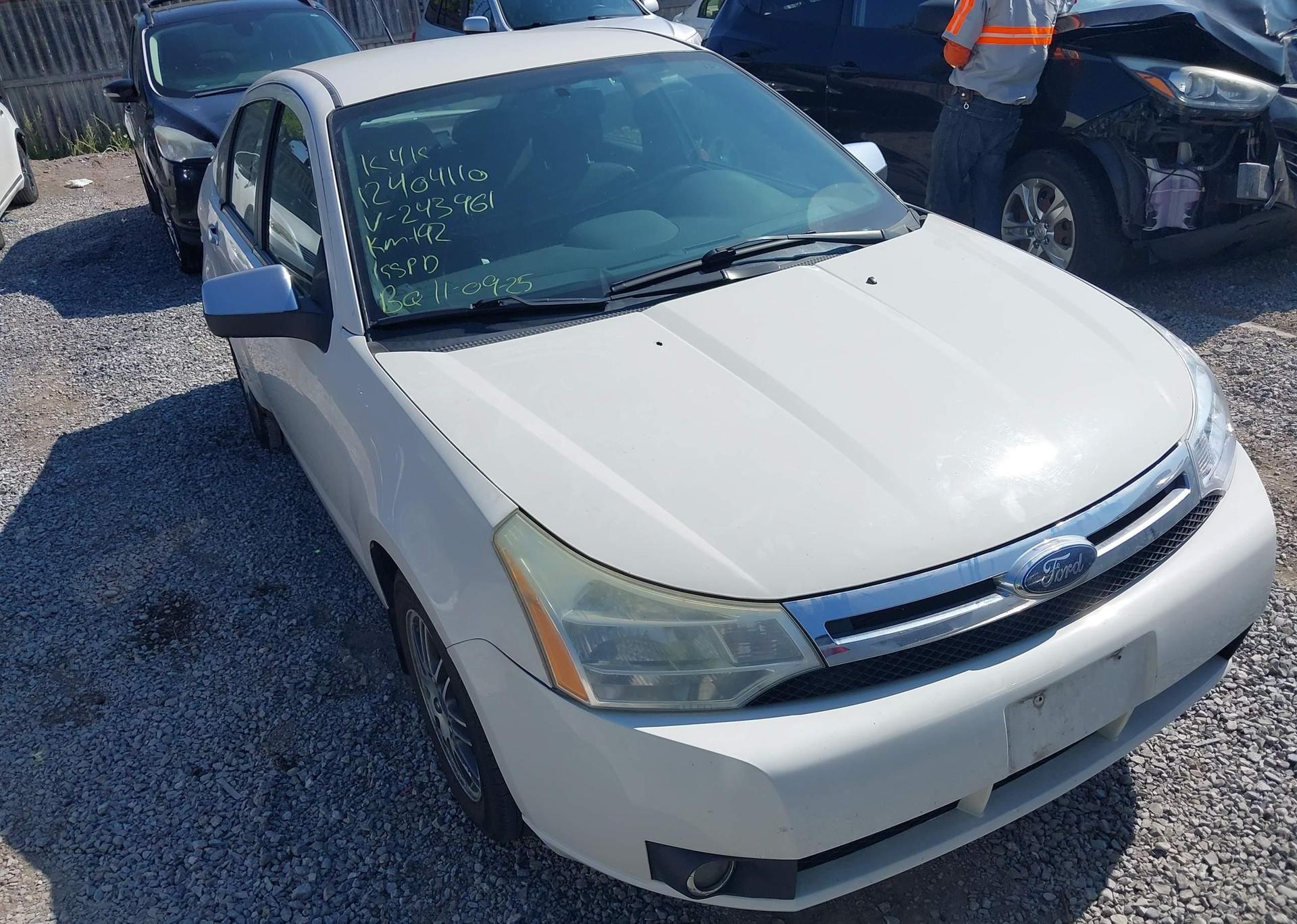 2010 FORD FOCUS SE