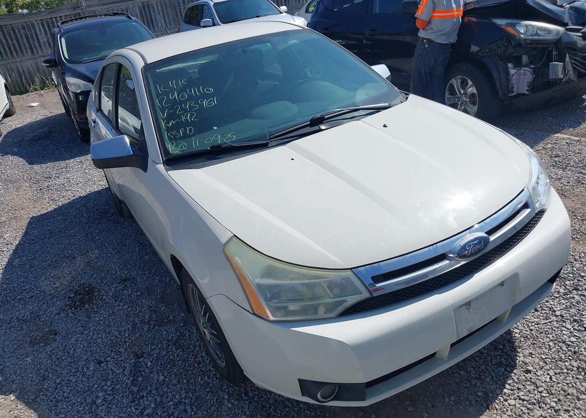 2010 FORD FOCUS SE