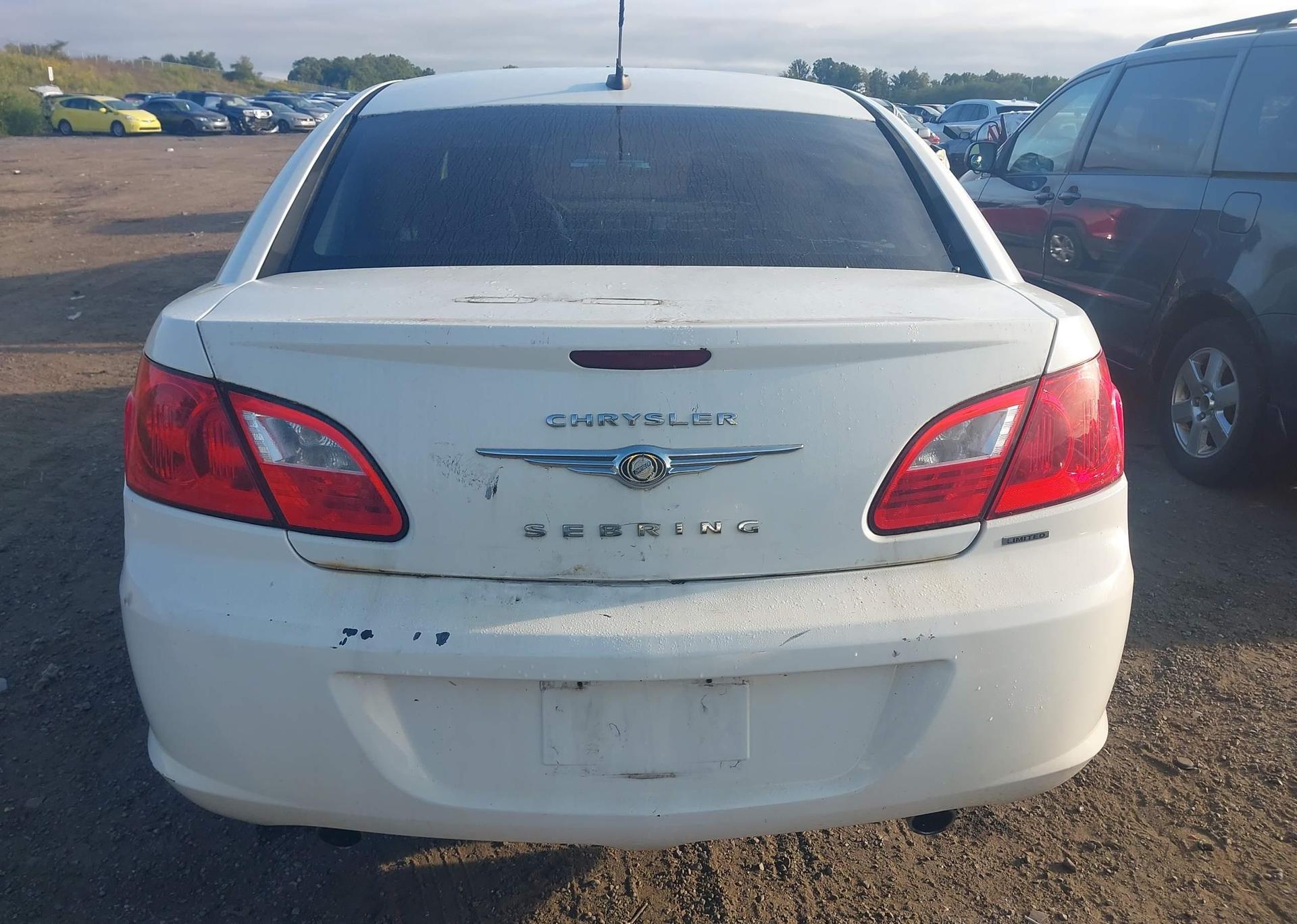 2011 CHRYSLER SEBRING