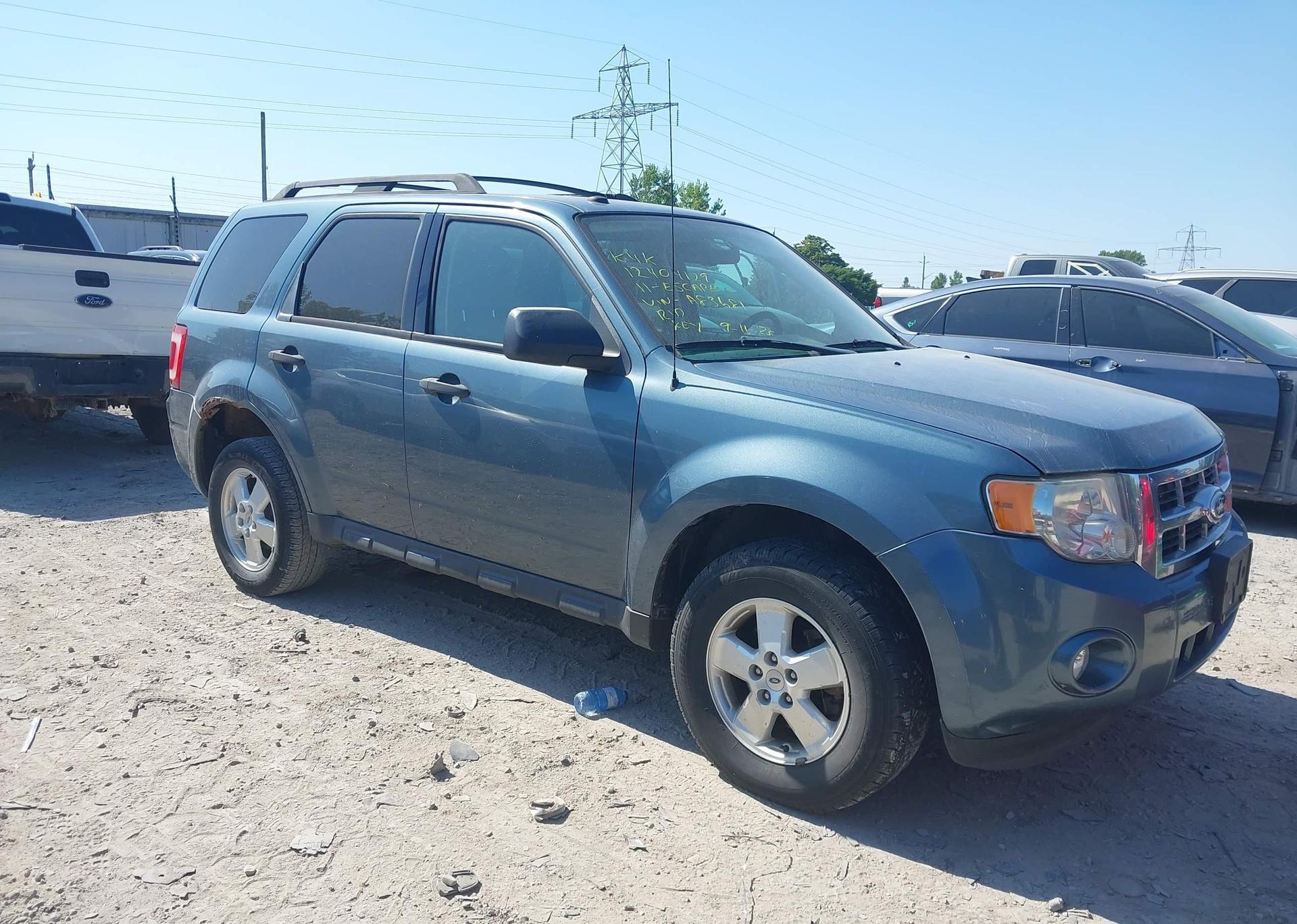 2011 FORD ESCAPE XLT