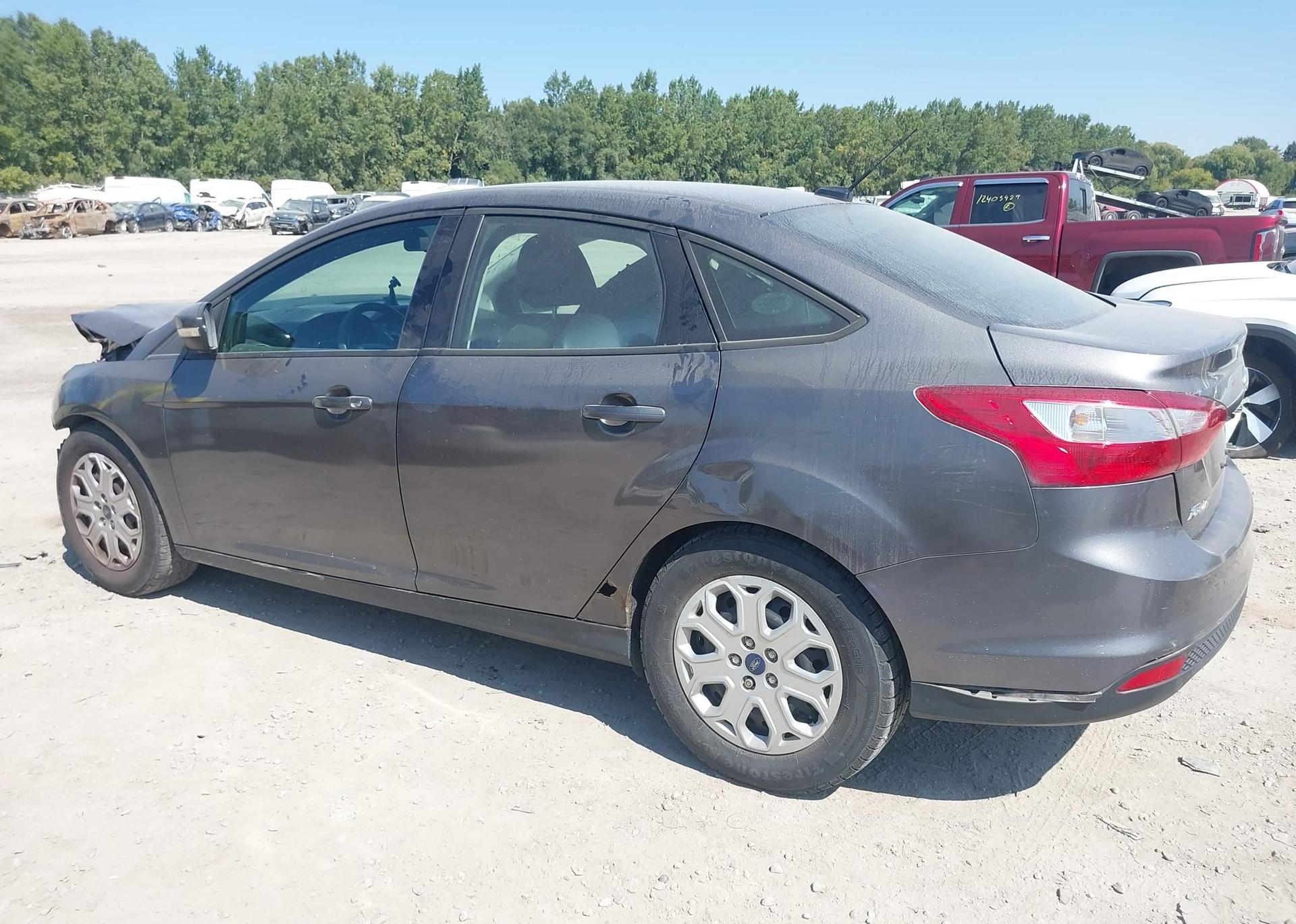 2013 FORD FOCUS SE