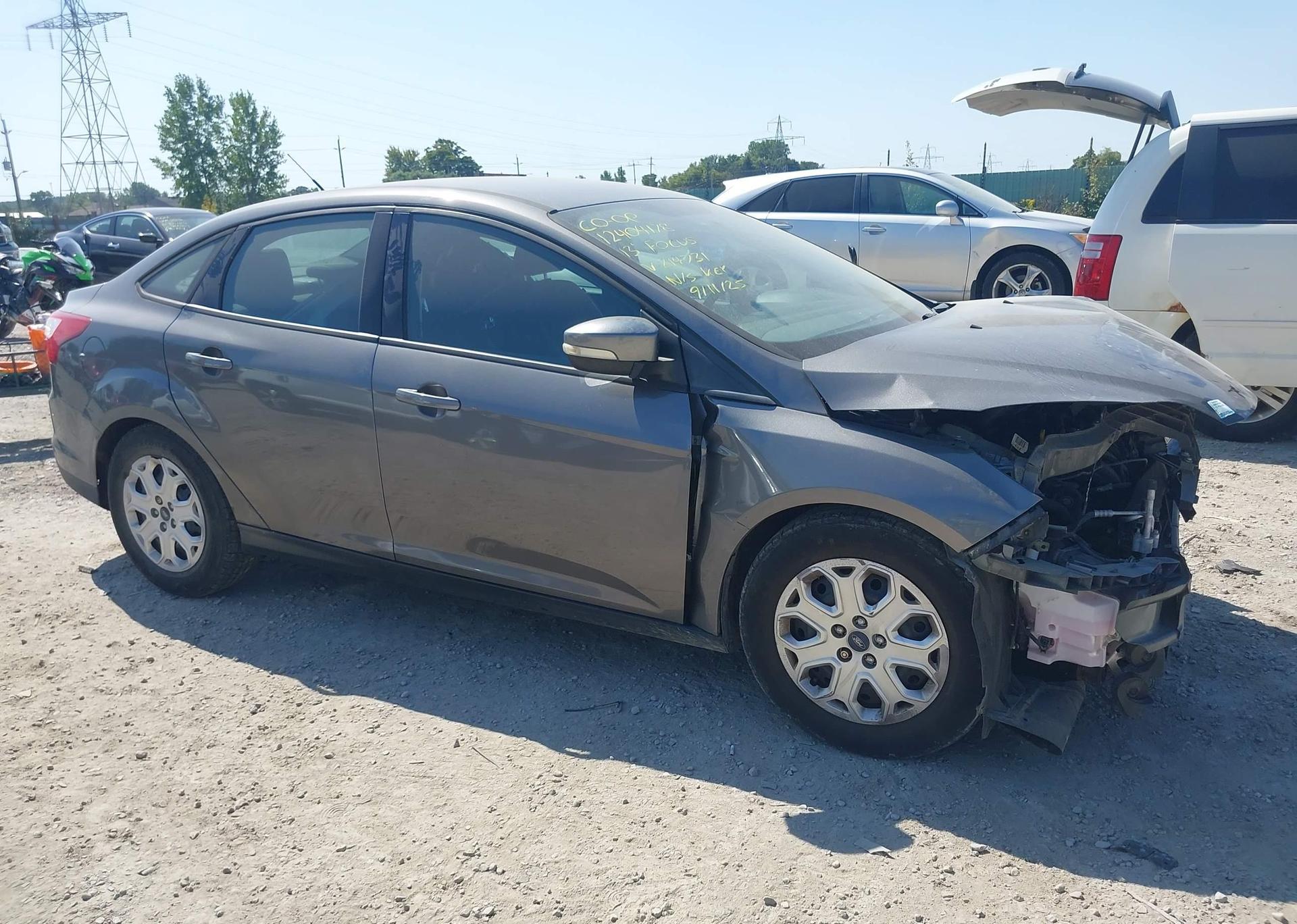 2013 FORD FOCUS SE