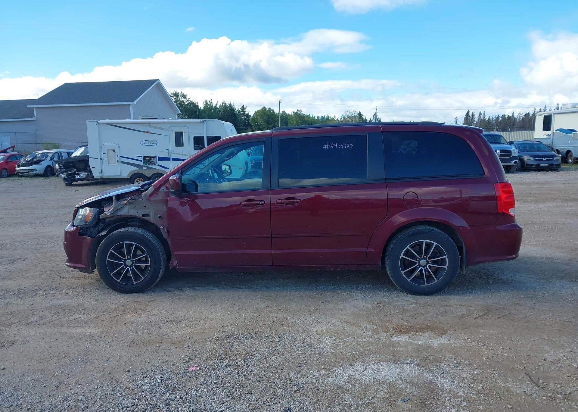 2017 DODGE GRAND CARAVAN GT