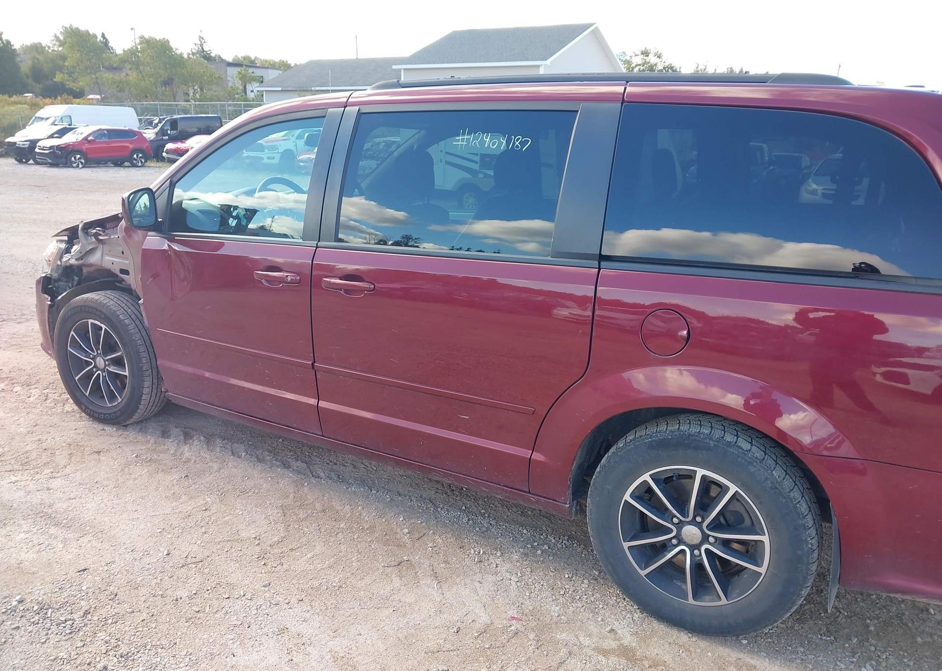 2017 DODGE GRAND CARAVAN GT