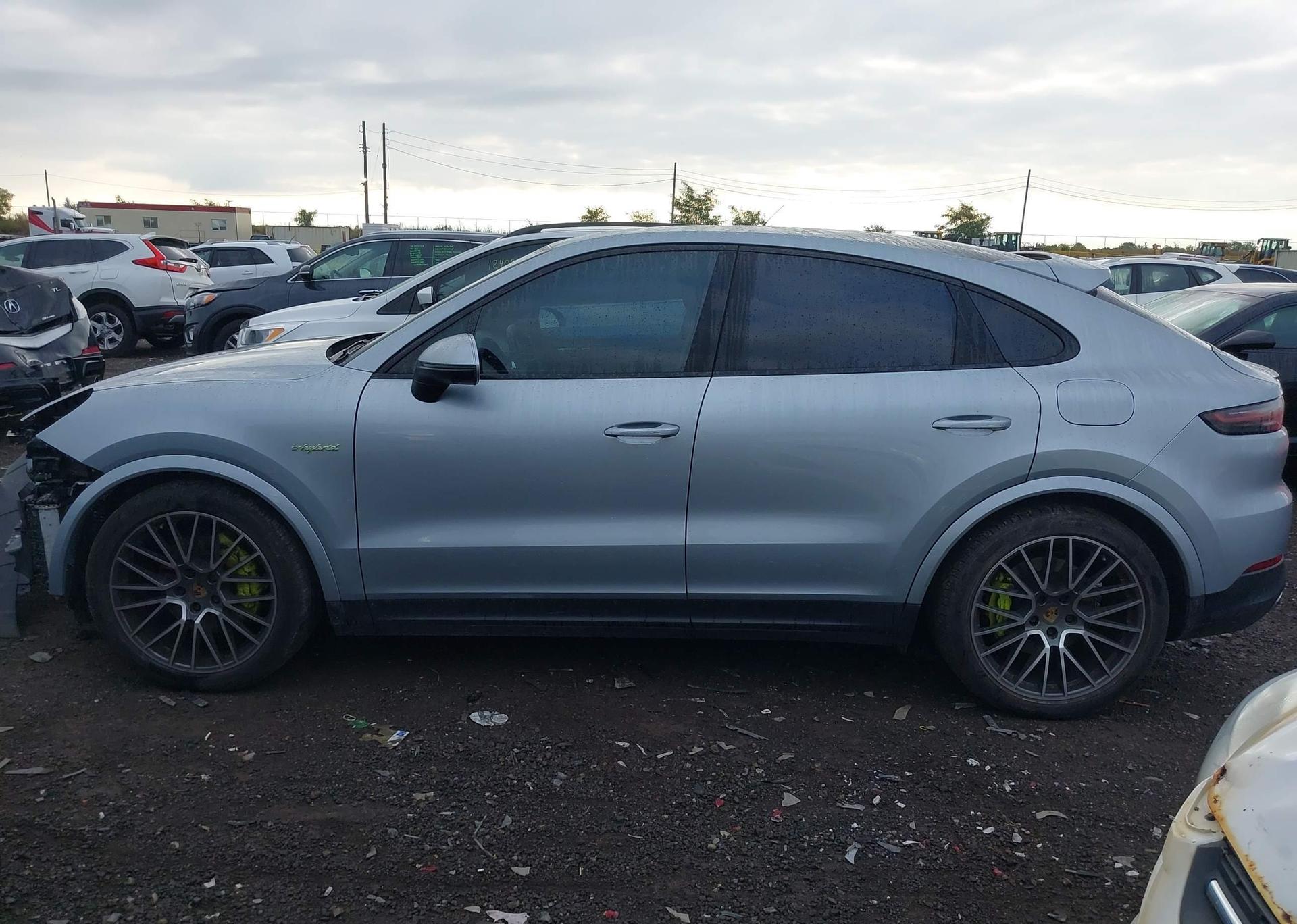 2020 PORSCHE CAYENNE E-HYBRID COUPE