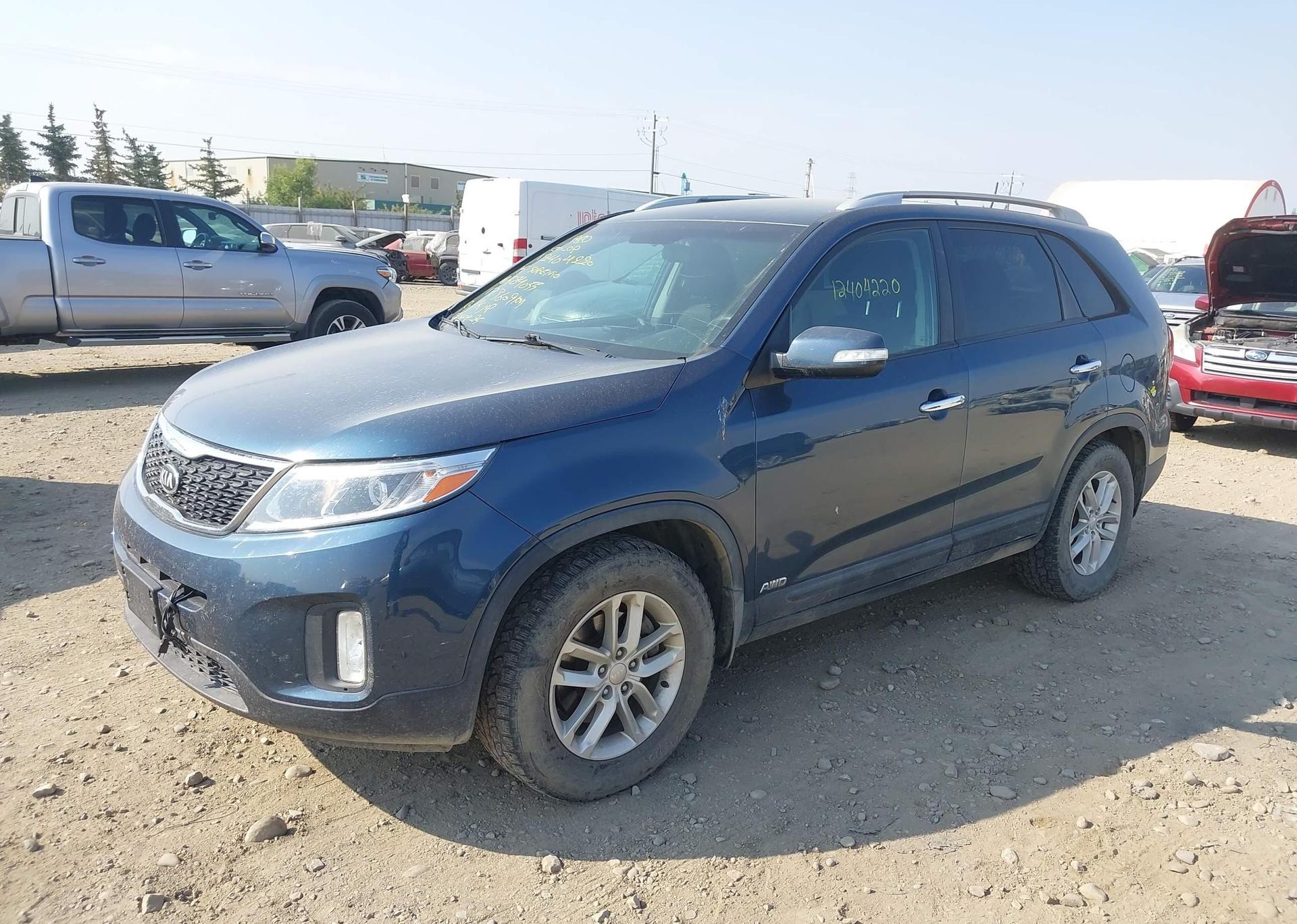 2015 KIA SORENTO LX