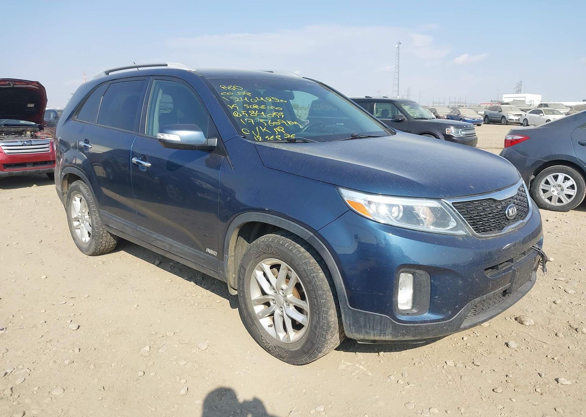 2015 KIA SORENTO LX