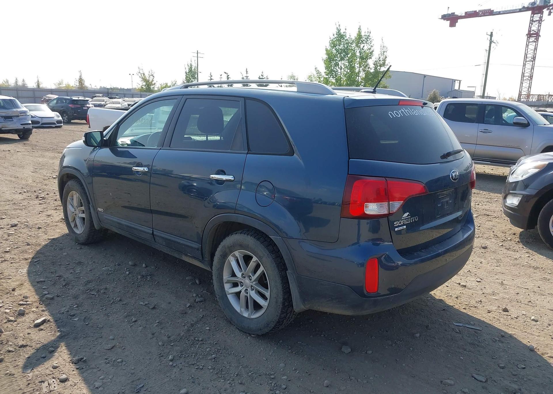 2015 KIA SORENTO LX