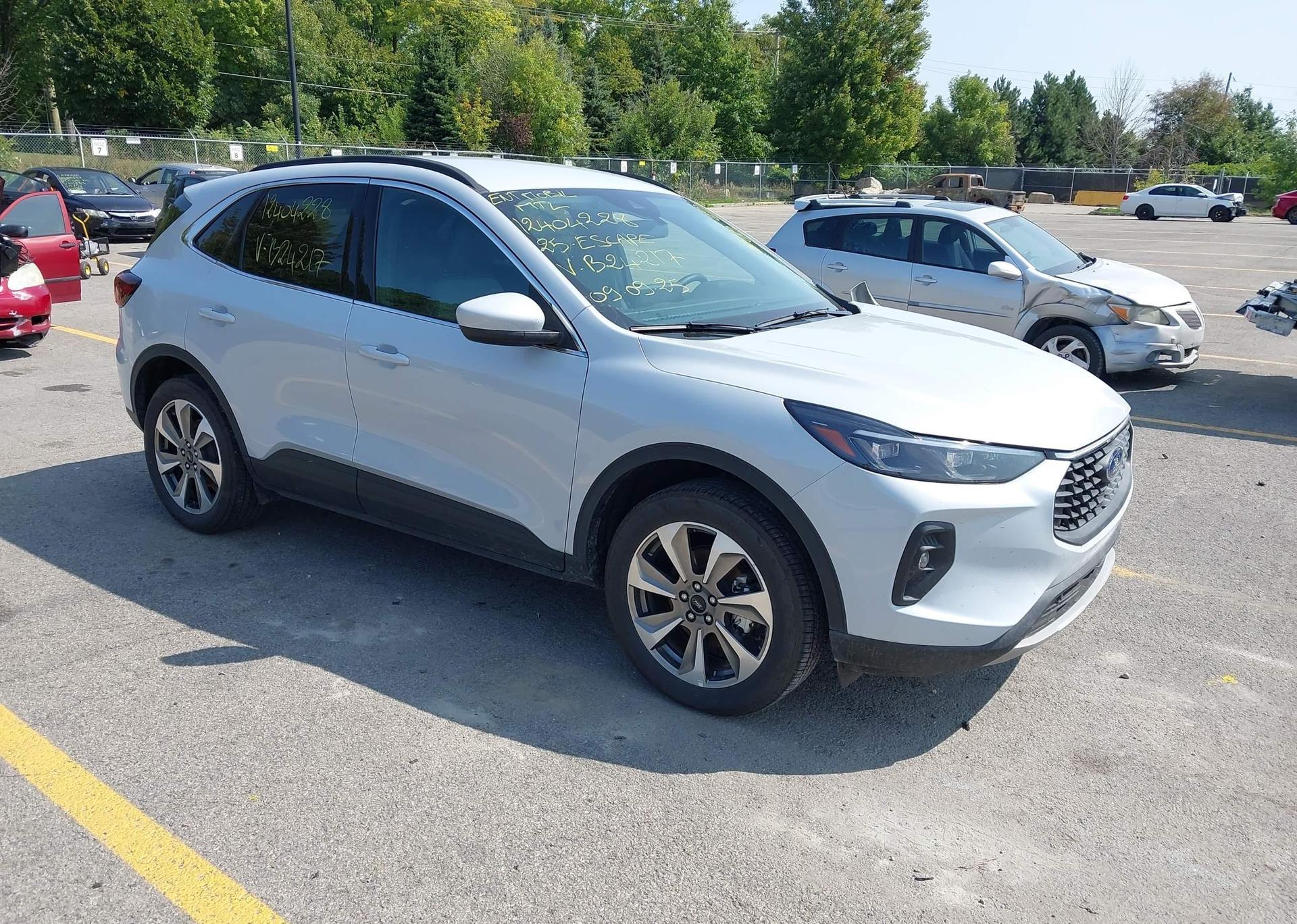2025 FORD ESCAPE PLATINUM