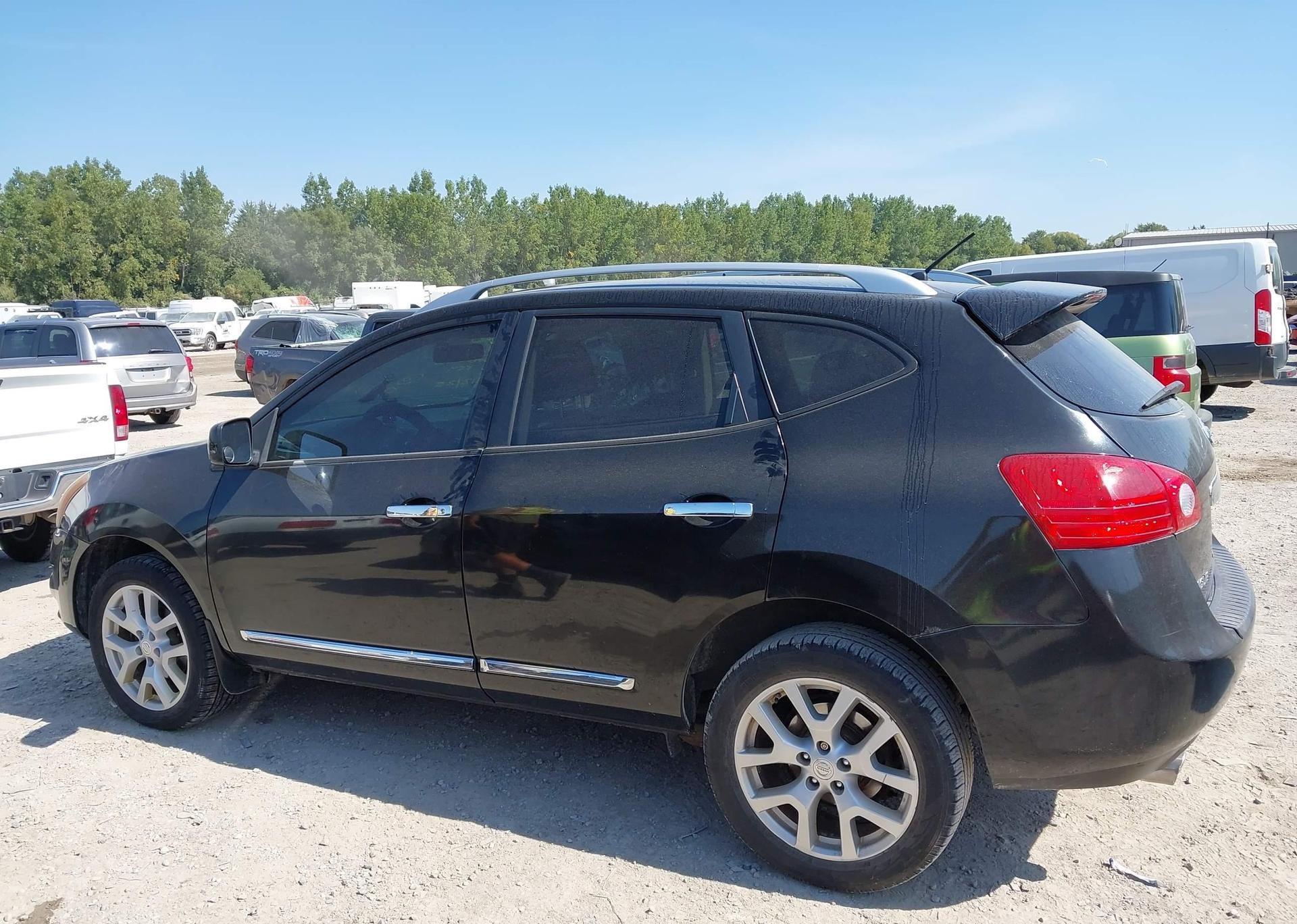 2012 NISSAN ROGUE SV