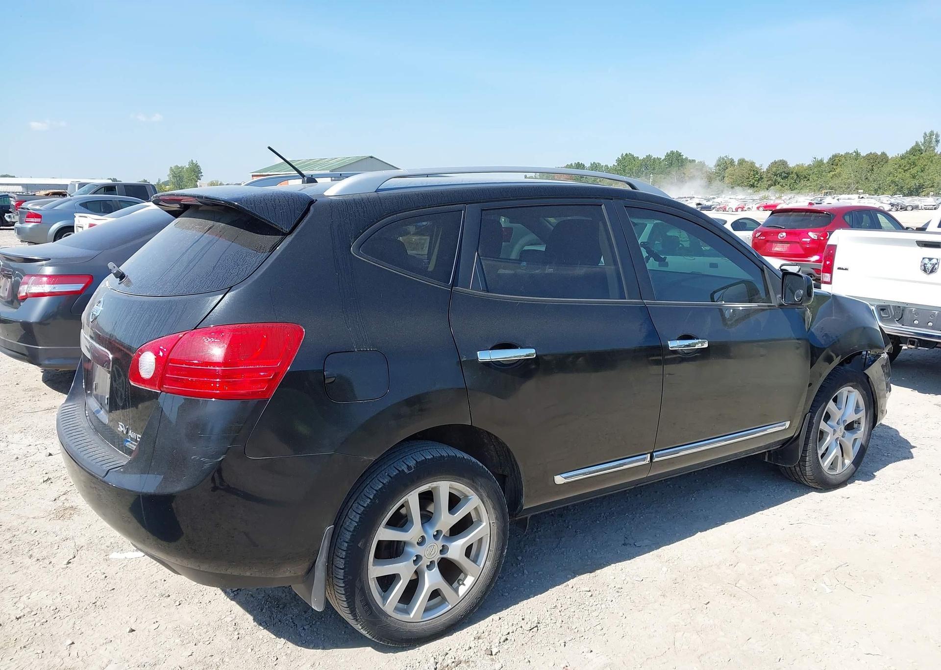 2012 NISSAN ROGUE SV