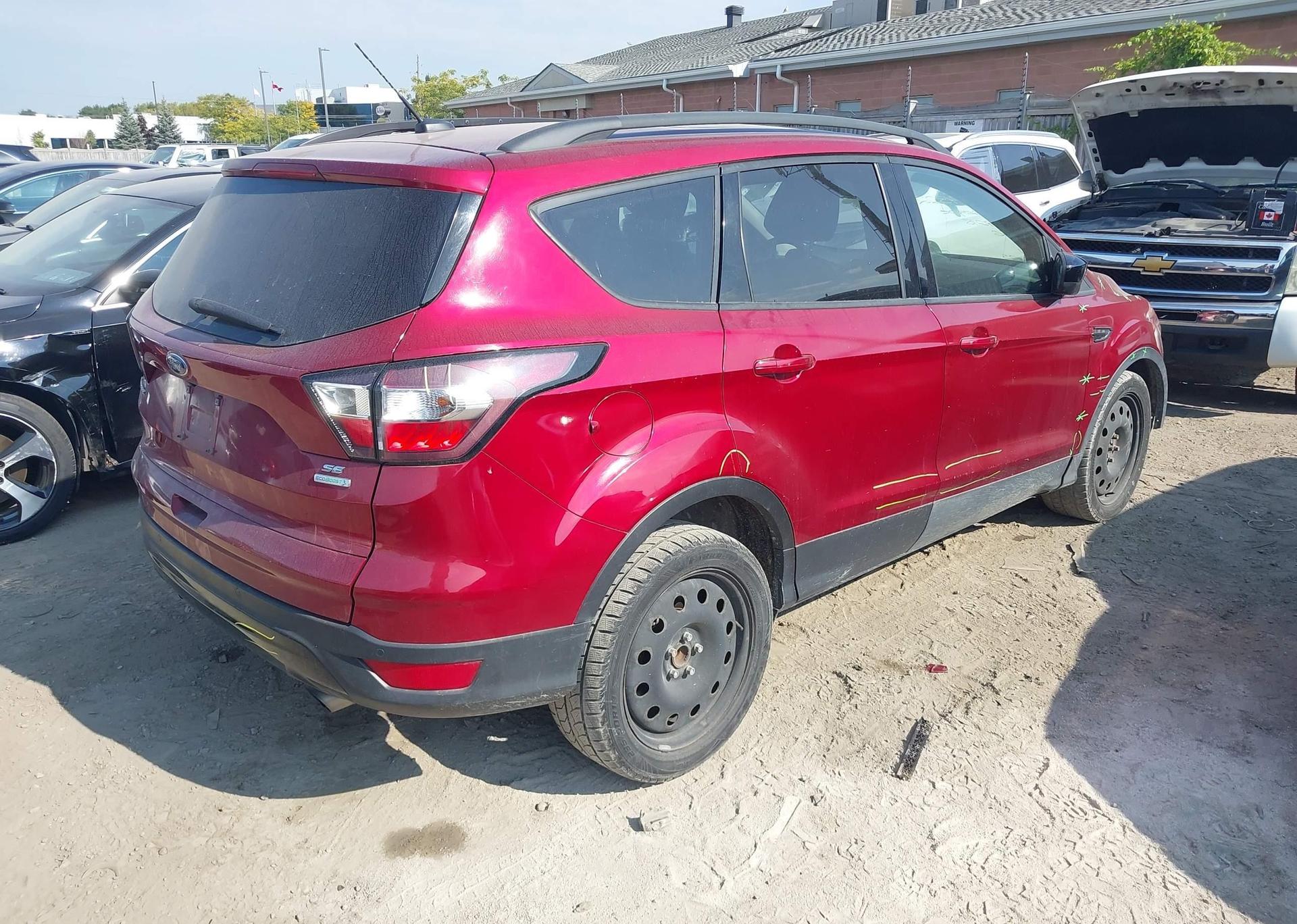 2017 FORD ESCAPE SE