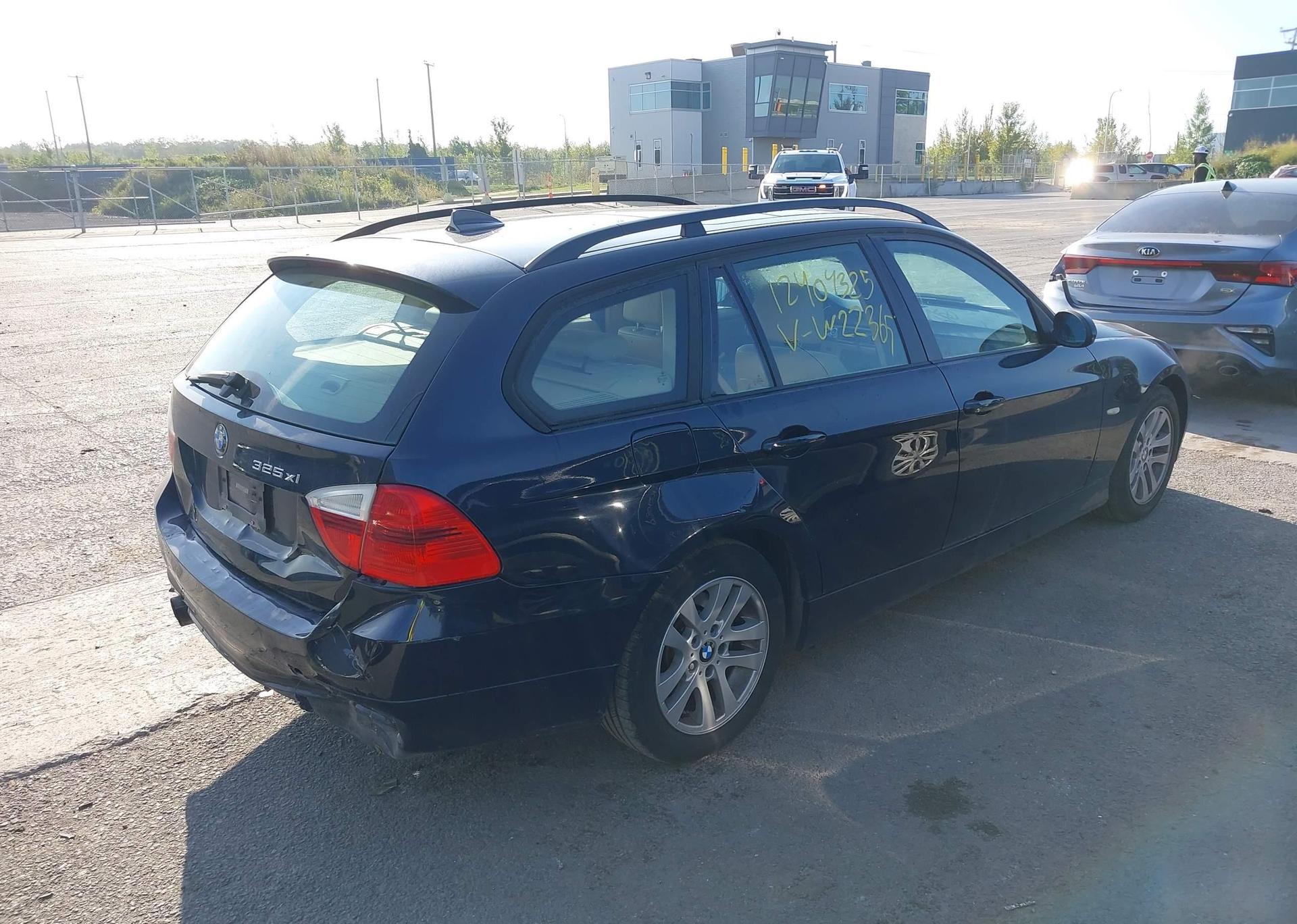 2006 BMW 325 XIT