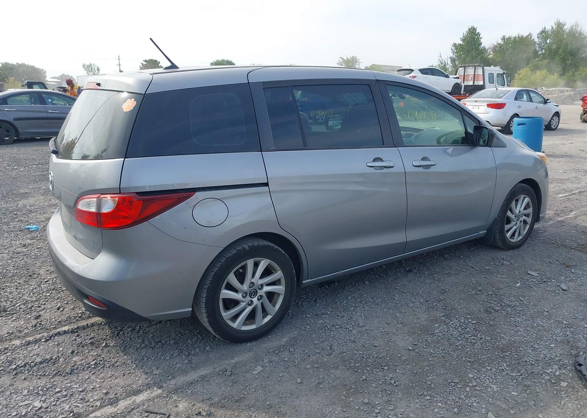 2016 MAZDA MAZDA5 GS