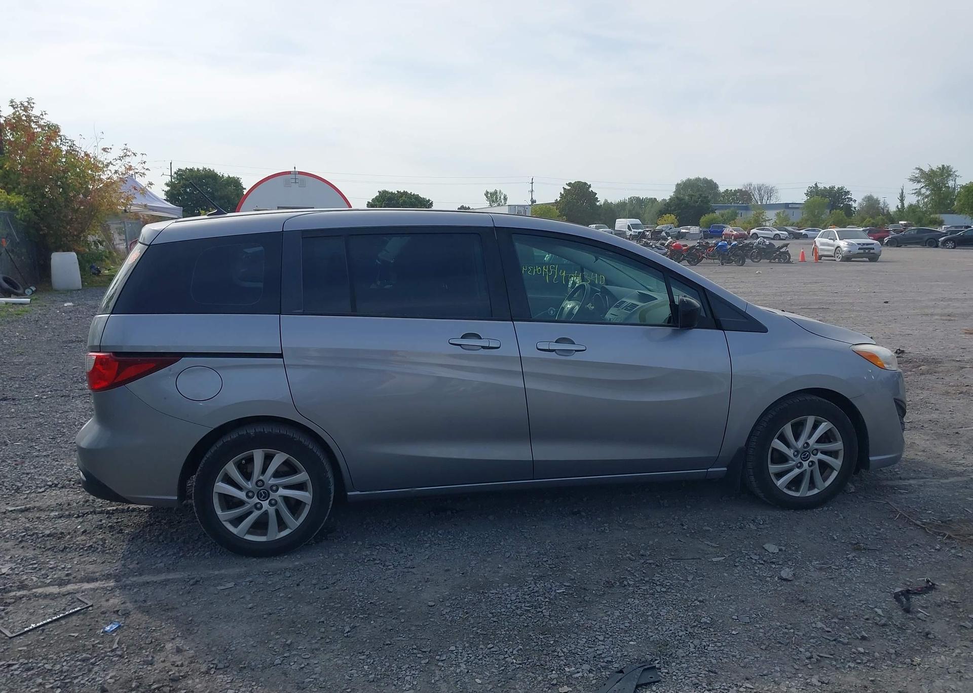 2016 MAZDA MAZDA5 GS
