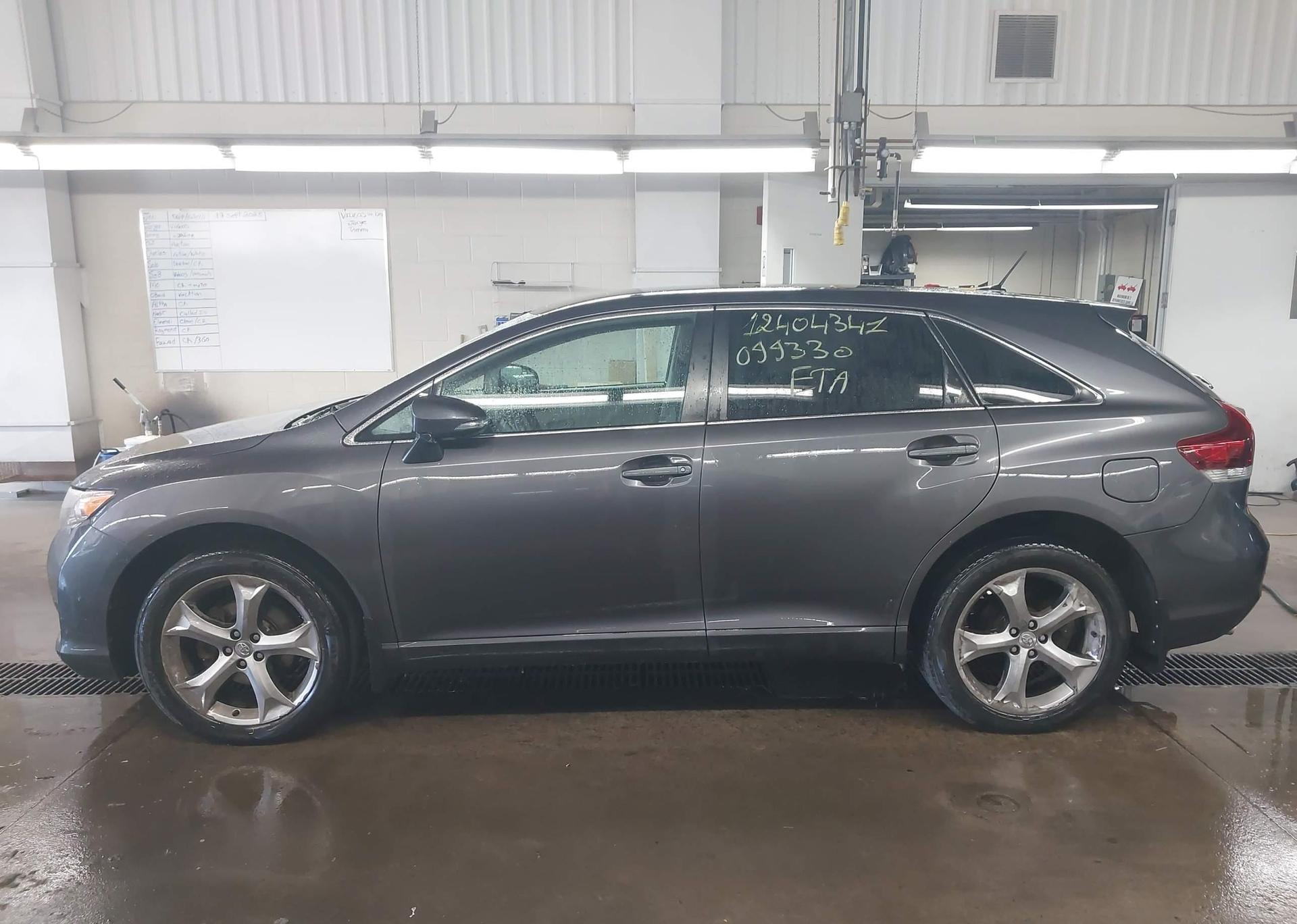 2014 TOYOTA VENZA LE
