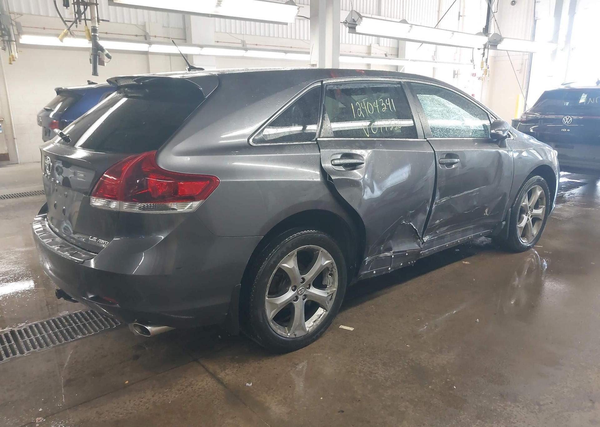 2014 TOYOTA VENZA LE