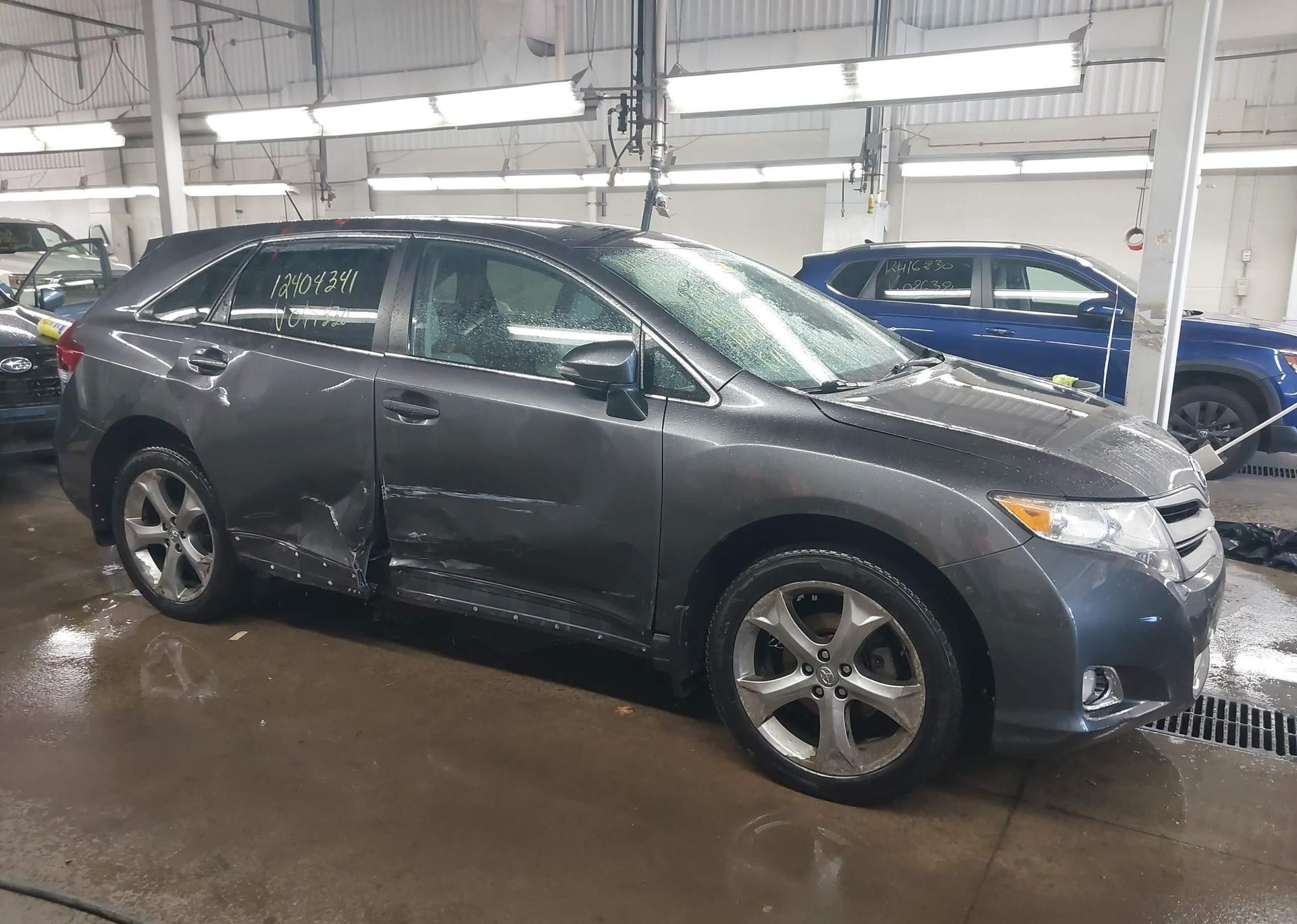 2014 TOYOTA VENZA LE