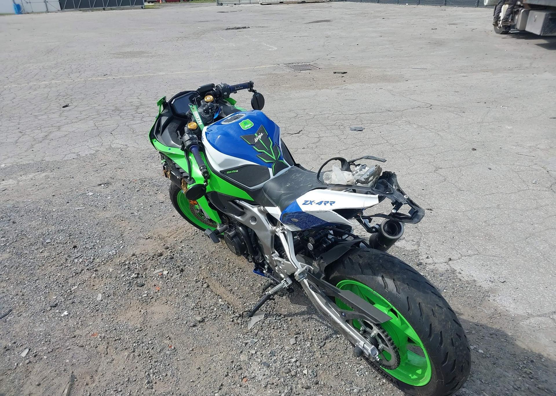 2024 KAWASAKI ZX400 S