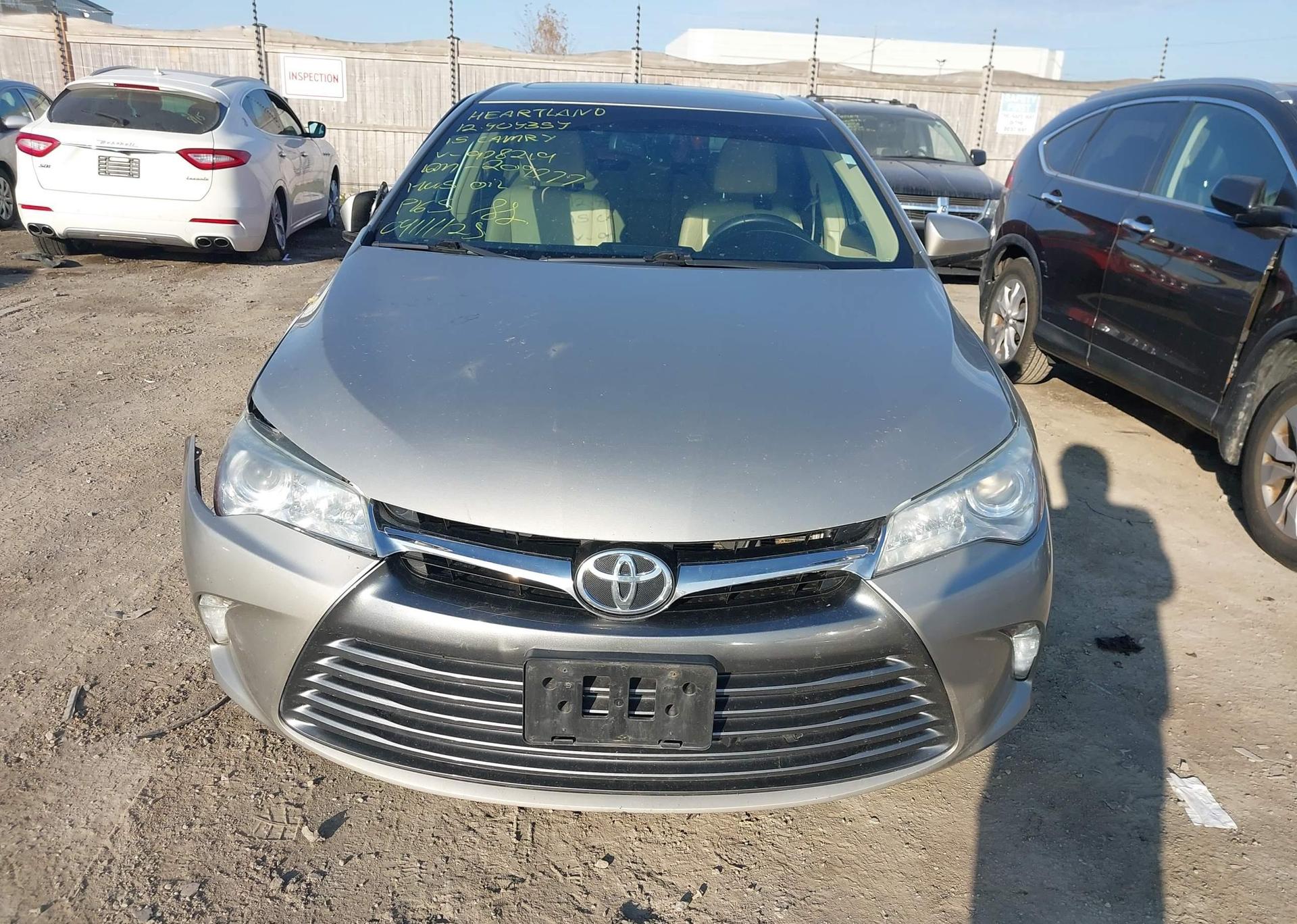 2015 TOYOTA CAMRY LE