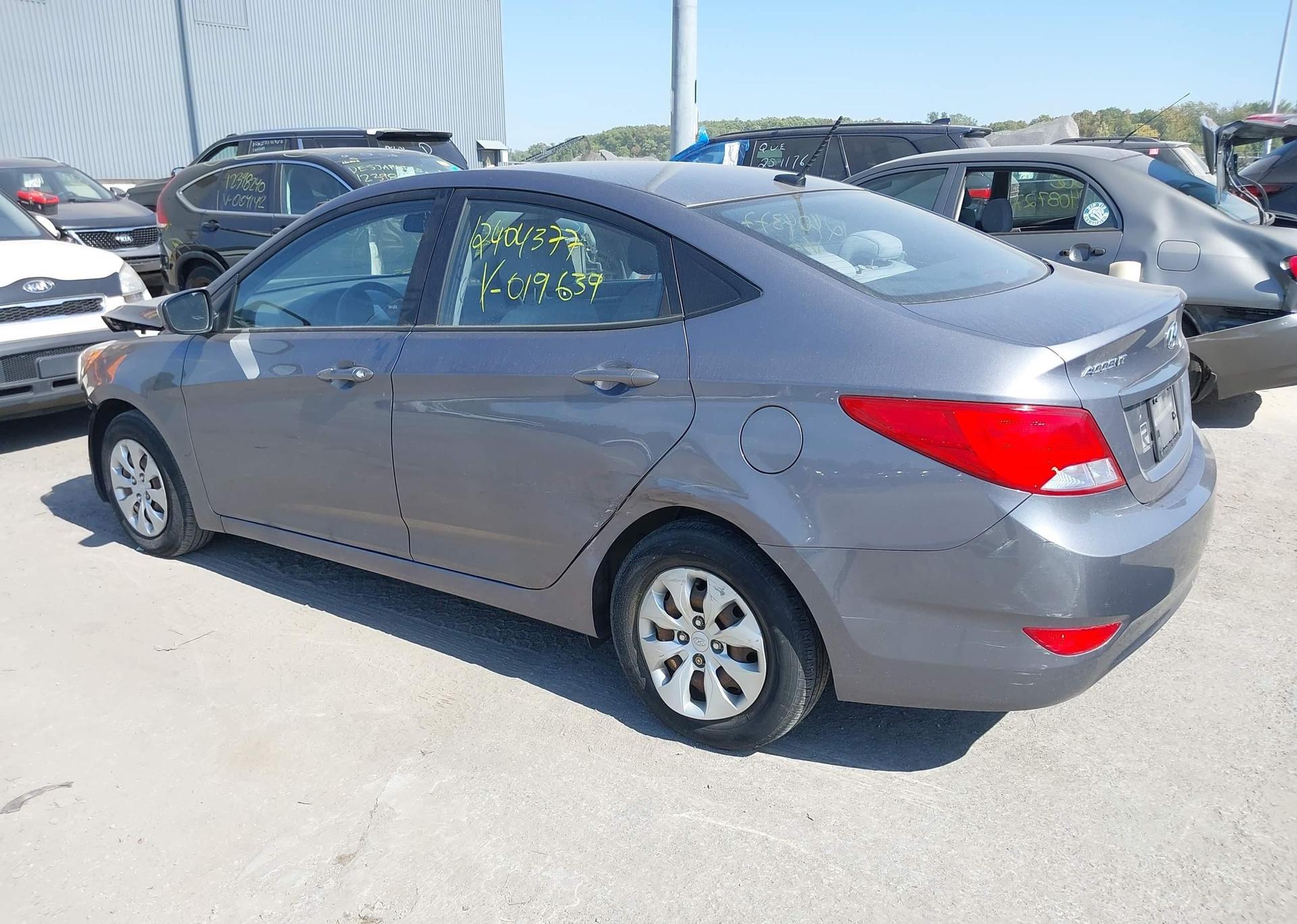 2016 HYUNDAI ACCENT SE