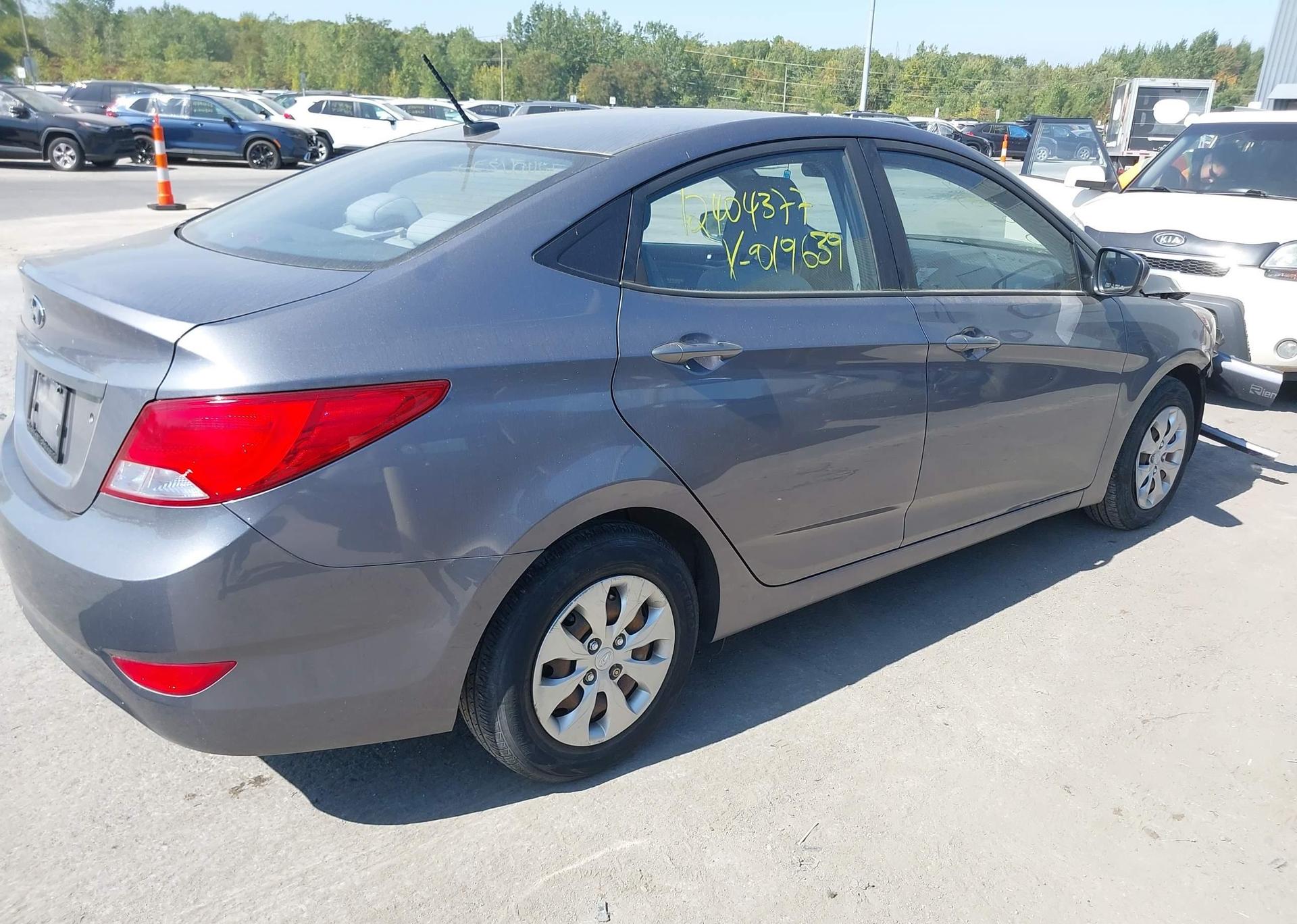 2016 HYUNDAI ACCENT SE