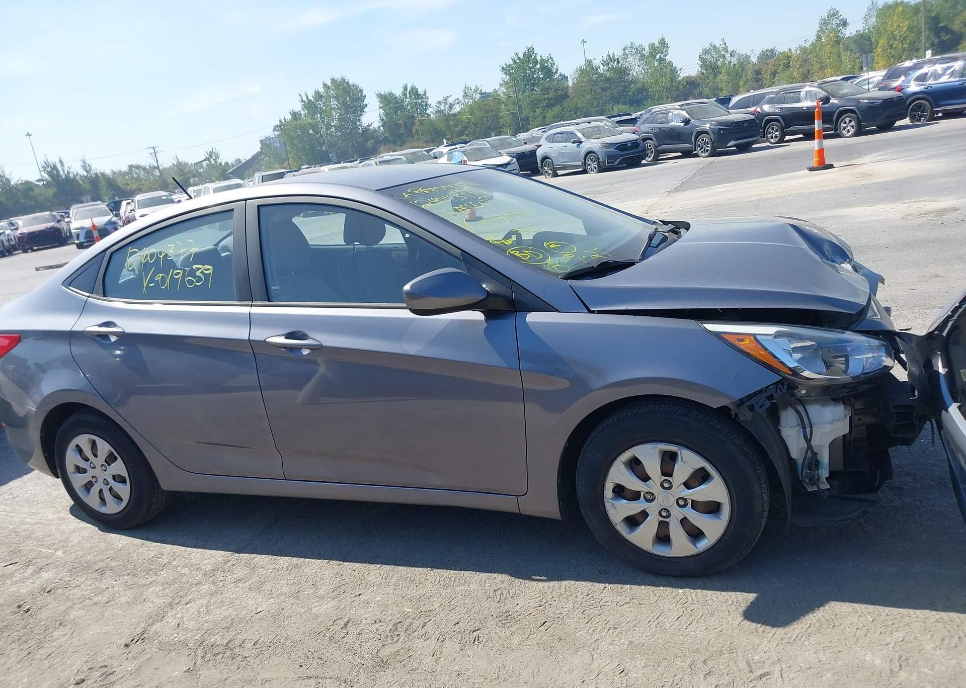 2016 HYUNDAI ACCENT SE